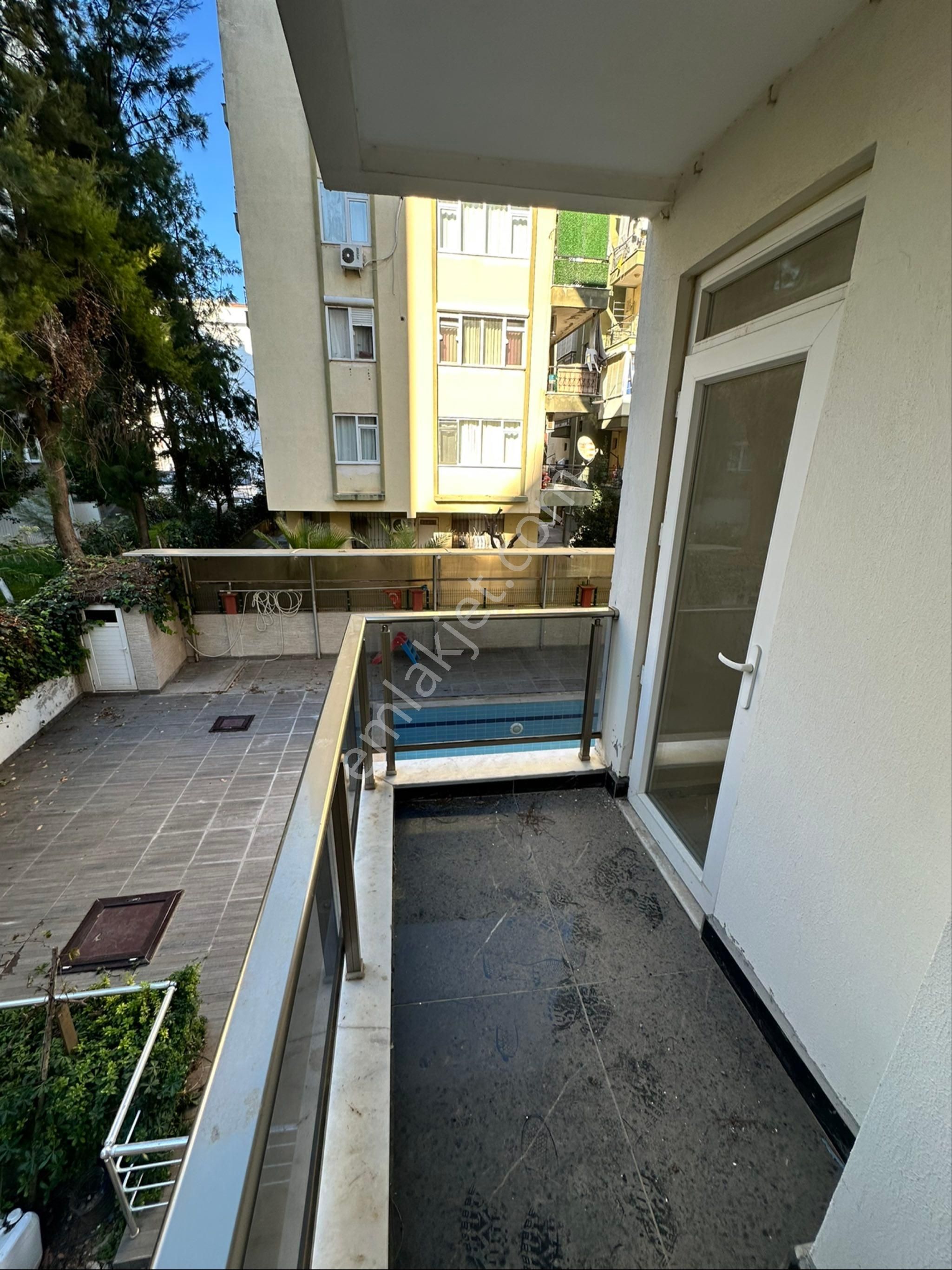 Meydankavağı’nda Asansörlü Havuzlu Katta Satılık 2+1 Daire - Görsel 14