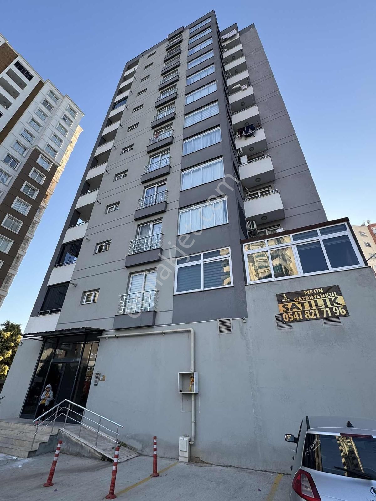Metin Gayrimenkul'den Merkez Mah Site İçersinde 3+1 Fırsat Daire