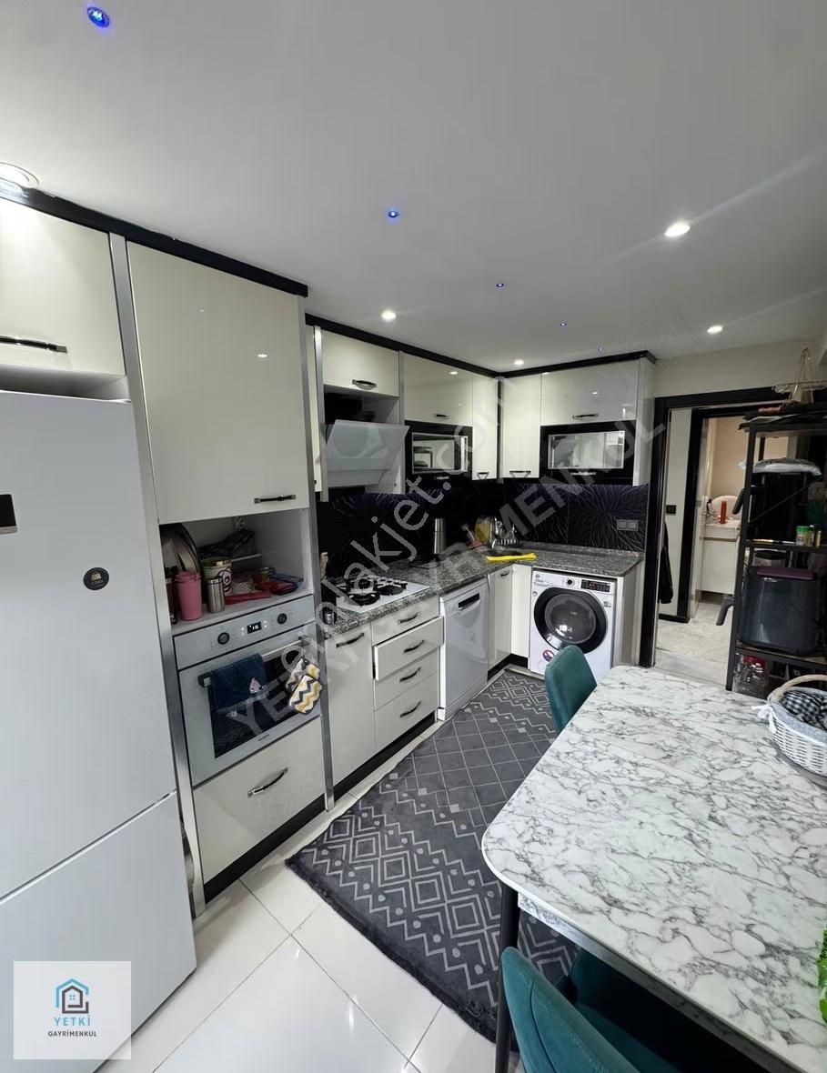 ️zeytinköy Mevkinde Bohem Konsept Eşyalı Satılık 2+1 Fırsatı - Görsel 16