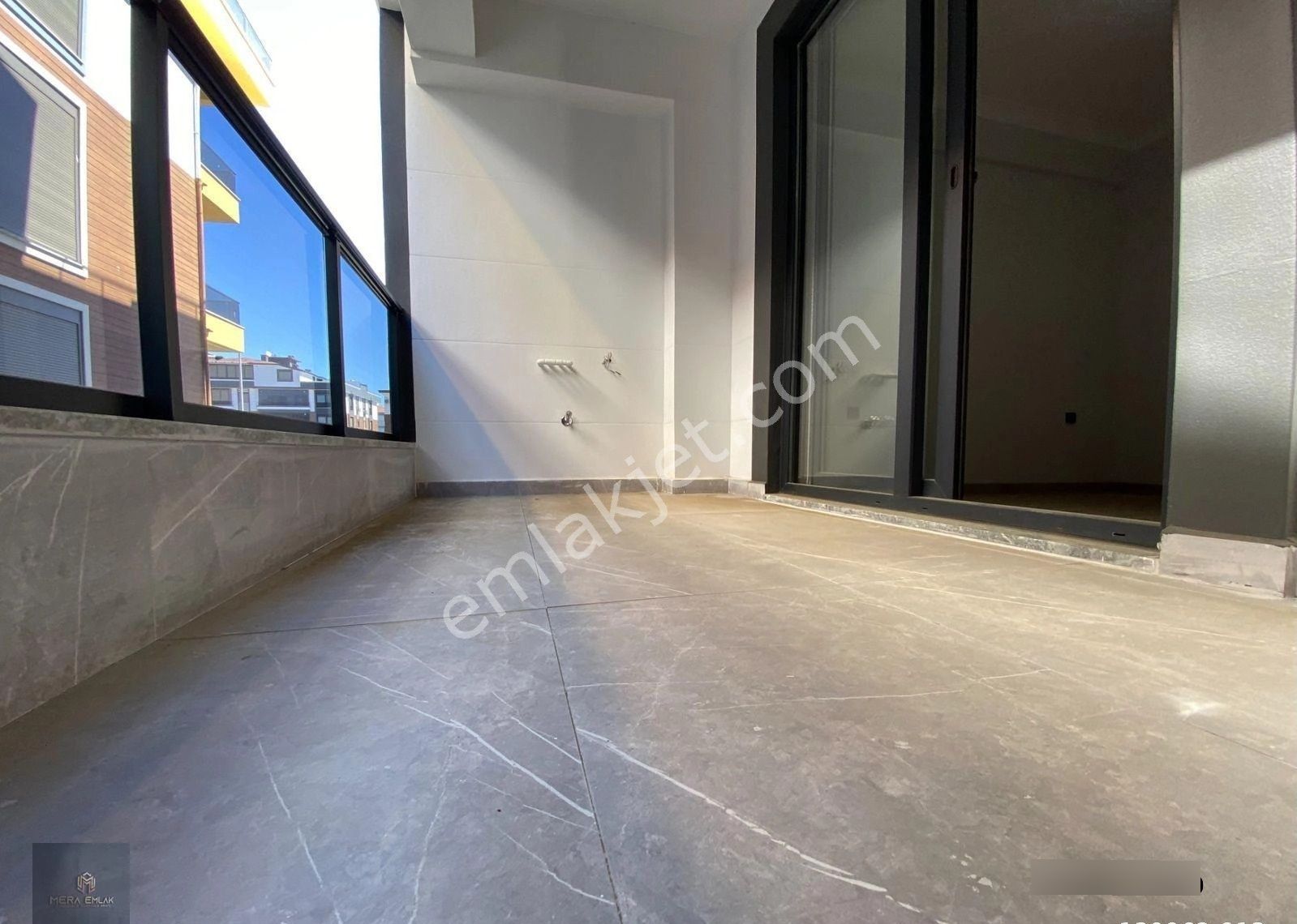 Mera Emlaktan Altınkumda Doğalgazlı Donanımlı 1+1 70m2 Lüx Daire - Görsel 24