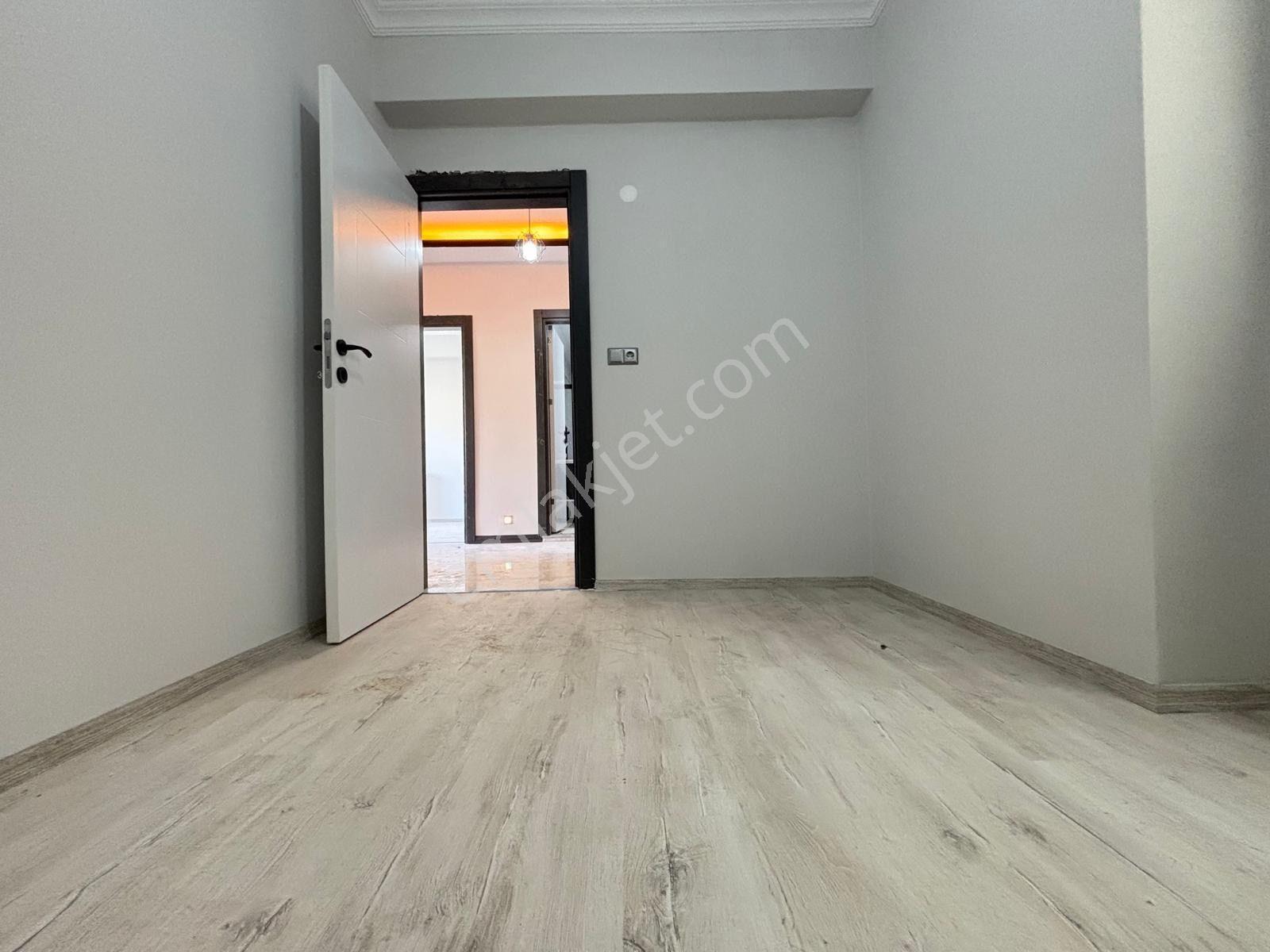 Mera Emlaktan Tuzcumurat Mh. Doğalgaz Sistemli 2+1 Lüx Daire - Görsel 25