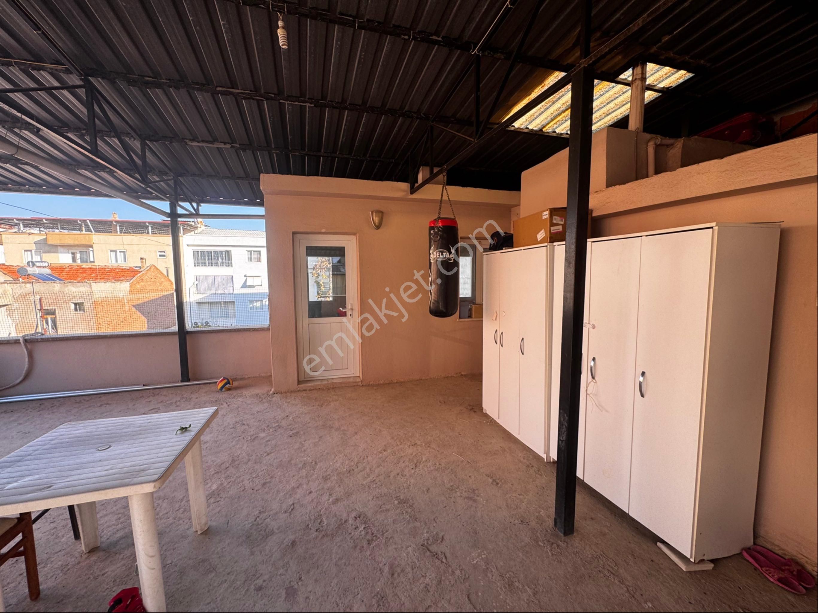 Berkay Emlaktan Aydoğdu Mahallesinde Komple Satılık - Görsel 12