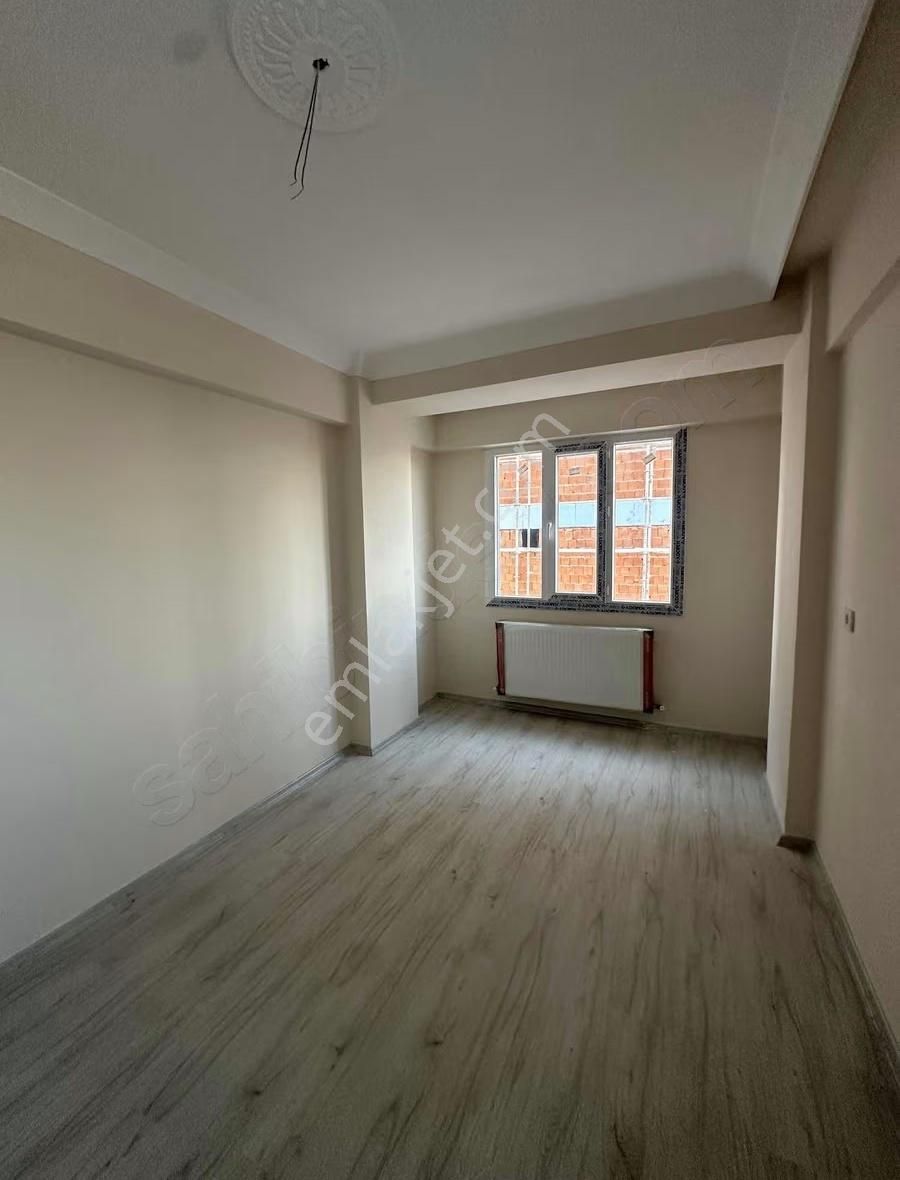 Emrah Emlaktan Cumhuriyet Mah Satılık Daire - Görsel 14