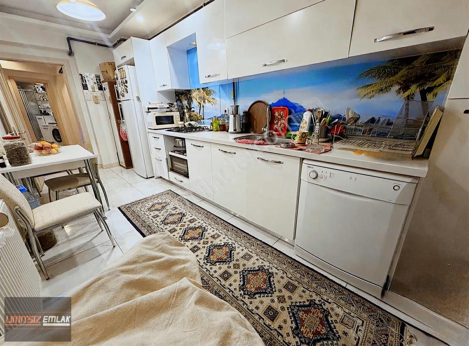 Şemikler Çarşıda / Satılık Ful Aydınlık / 2+1 Arakat / Köşe Bina - Görsel 6