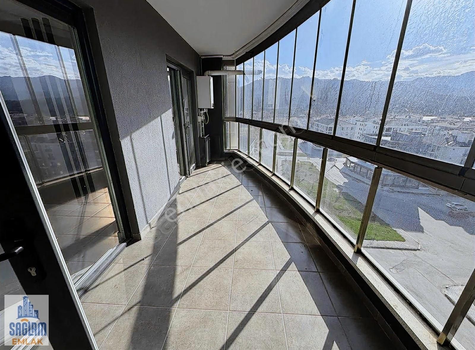 Sağlam Emlaktan Selçukluda Satılık Ultra Lüks 4+1 Daire - Görsel 31