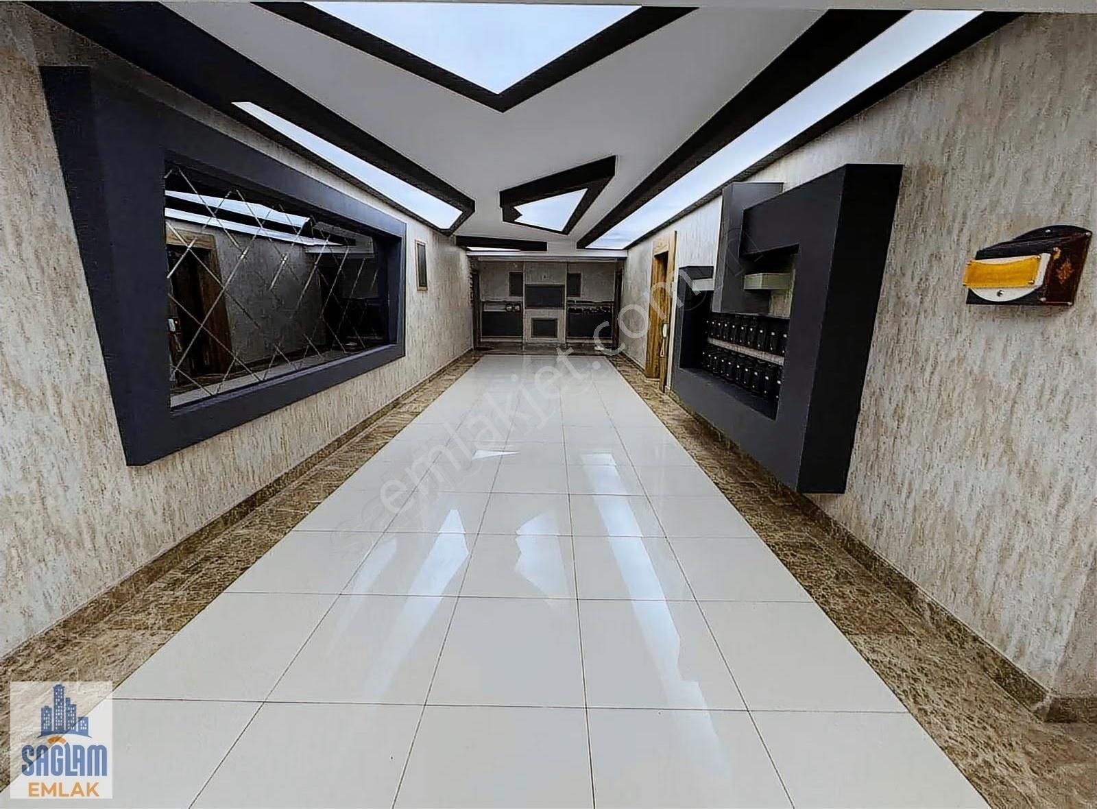 Sağlam Emlaktan Selçukluda Satılık Ultra Lüks 4+1 Daire - Görsel 19
