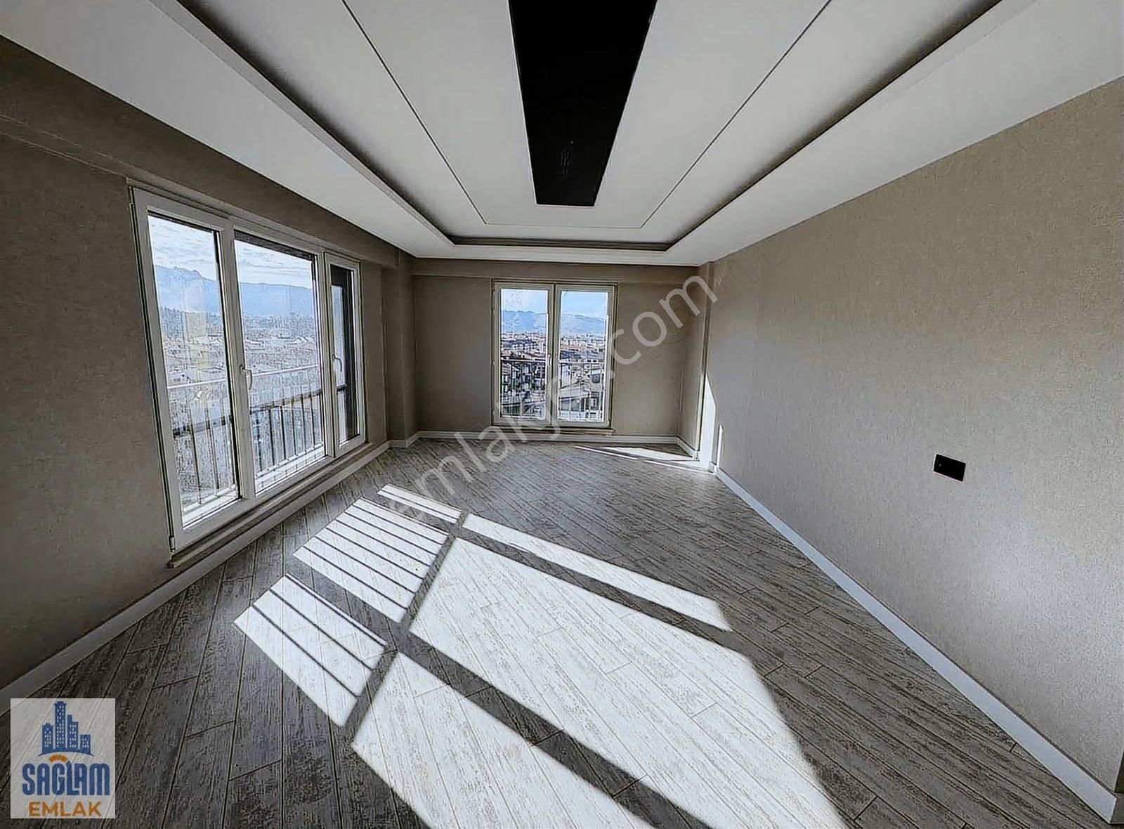 Sağlam Emlaktan Selçukluda Satılık Ultra Lüks 4+1 Daire - Görsel 16