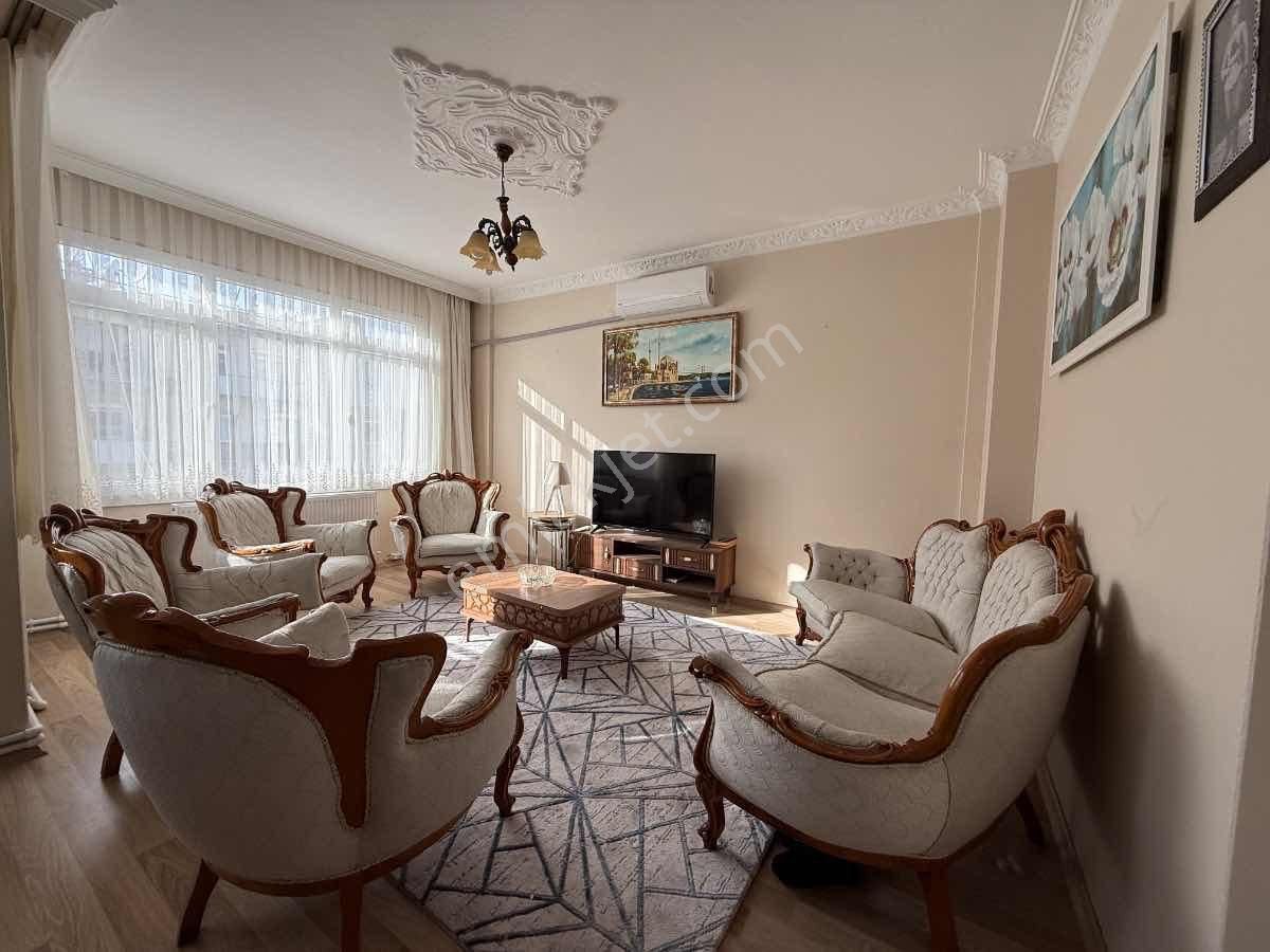 Menemen Kasımpaşa Mahallesinde Satılık 3+1 Doğalgazlı Daire