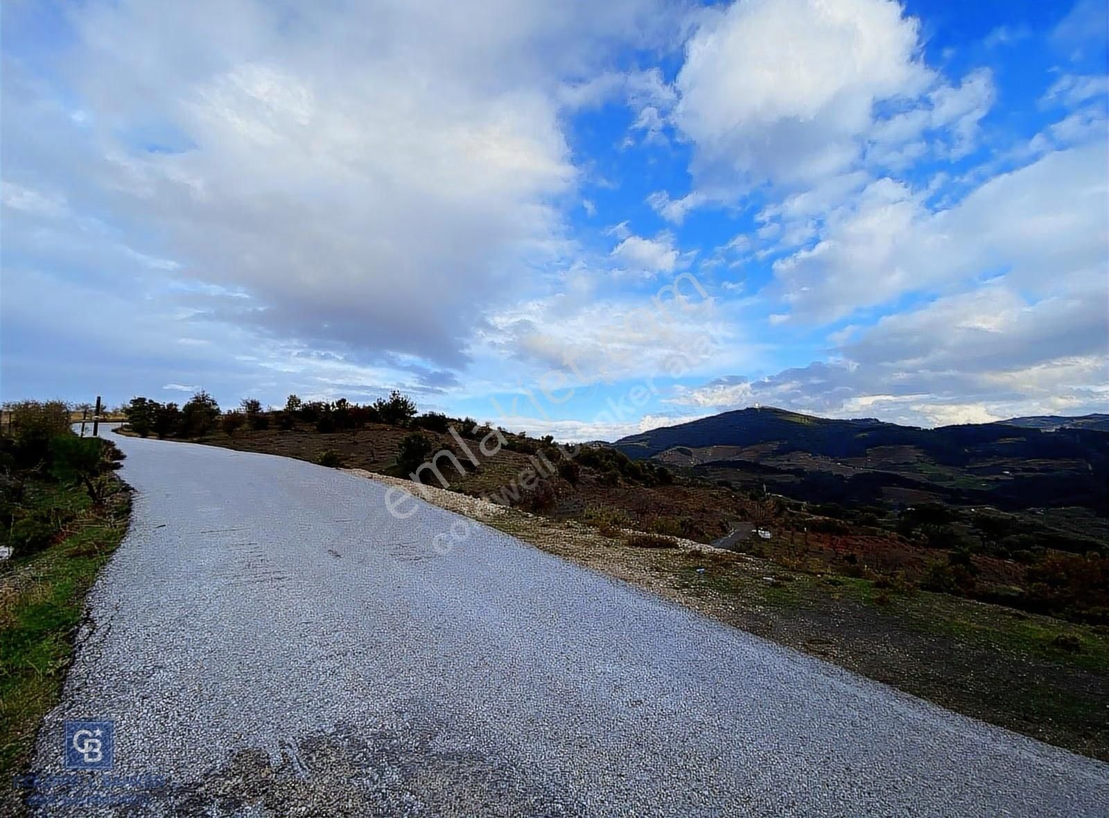 Kavacikta Yol Cephe Emsalsiz Tarla - Görsel 10