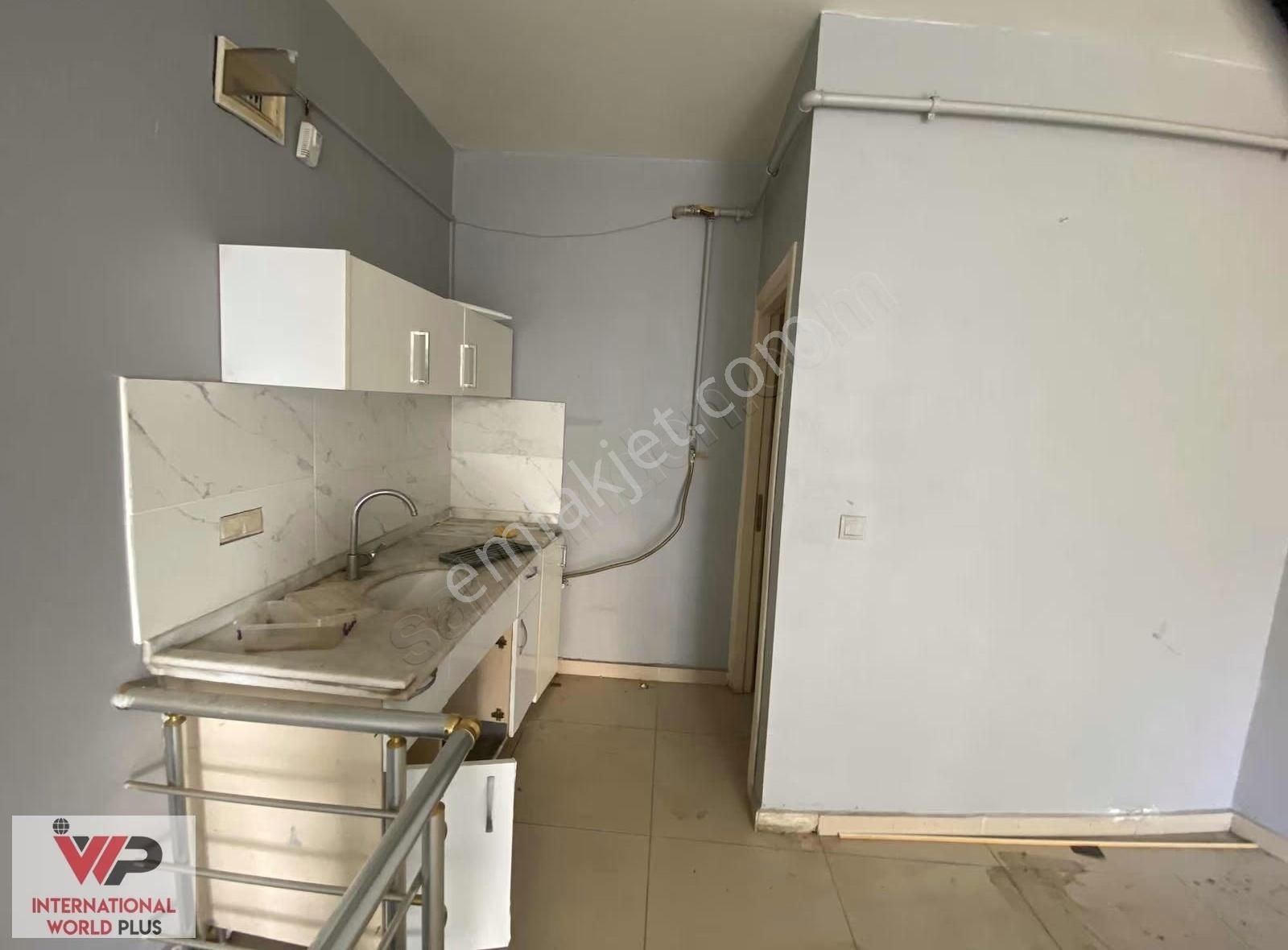 Çekmeköy'de Kiralık Dükkan - Görsel 8