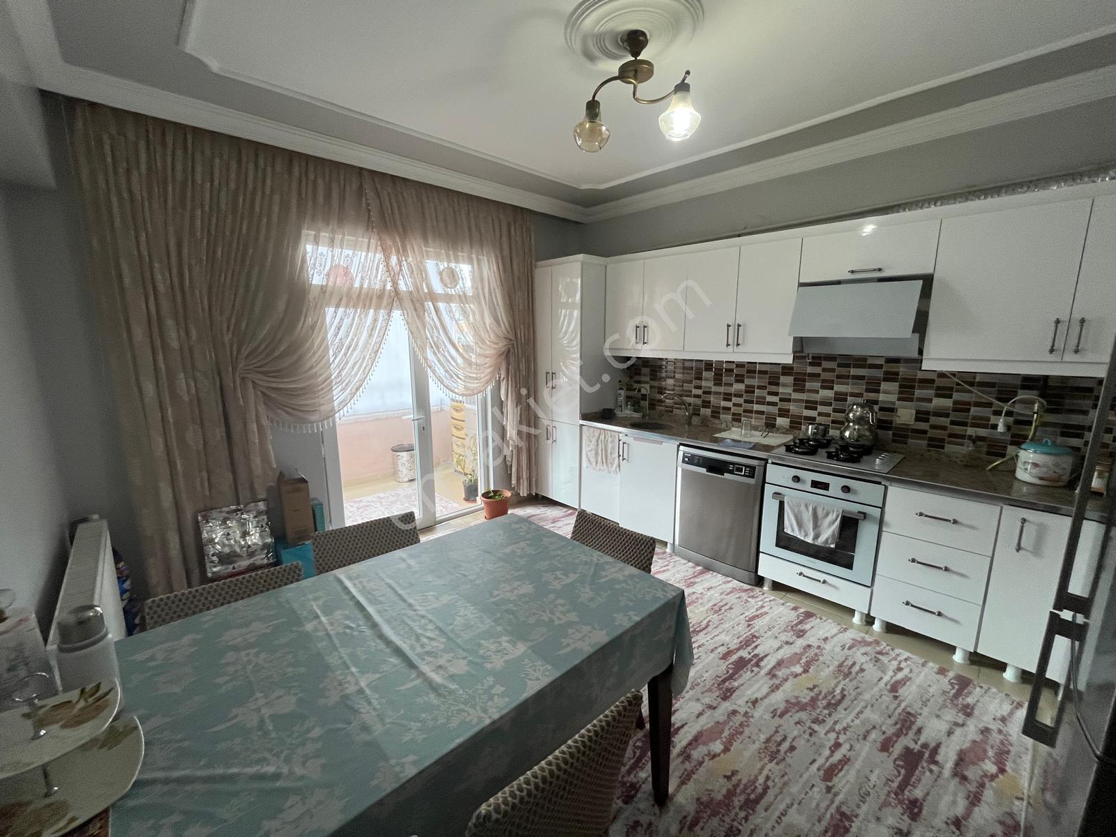 Hatuniye Mahallesinde Satılık 3+1 Site İçi Daire - Görsel 4