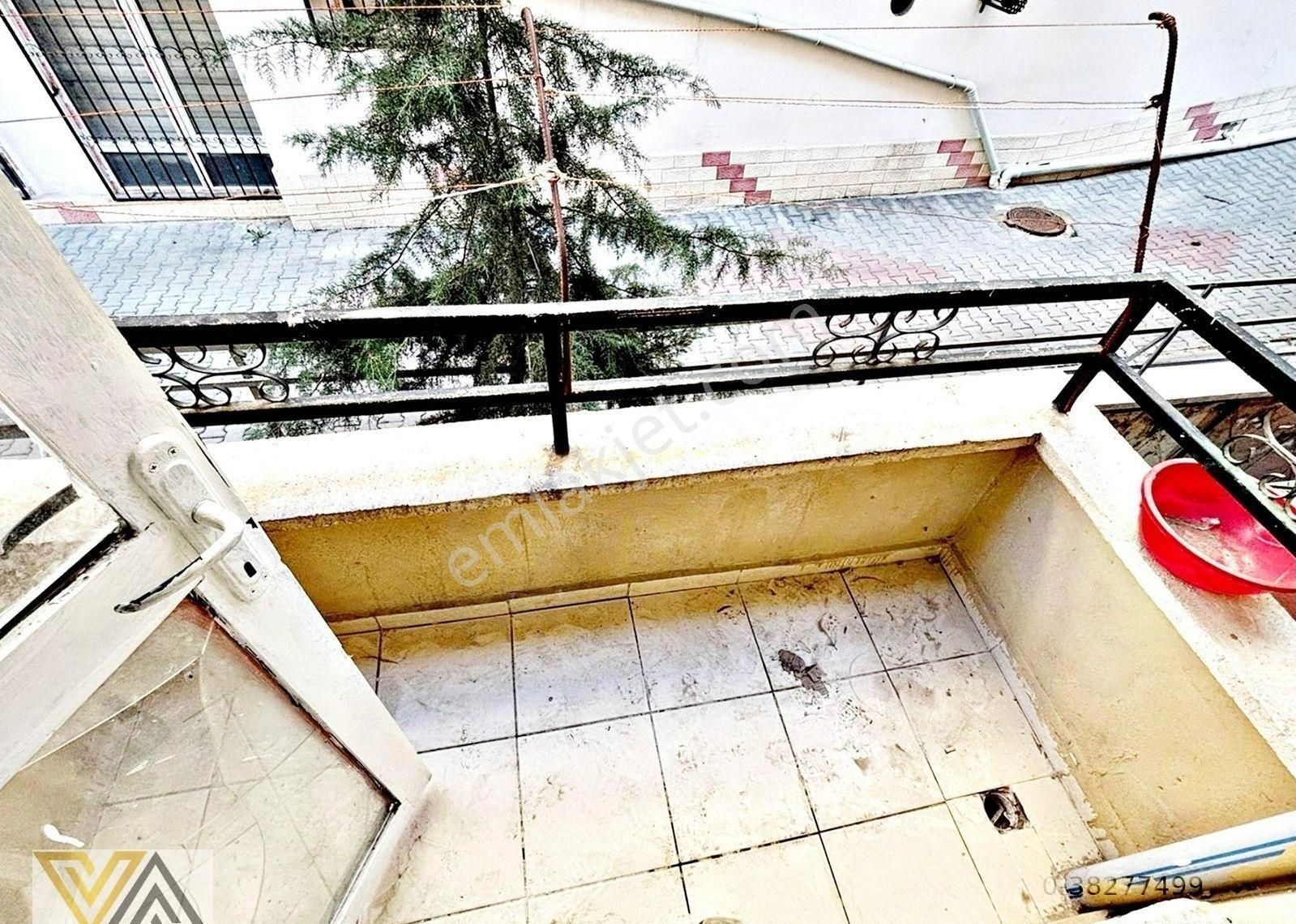 Valentia'dan Cadde Yakını Ara Katta Satılık 3+1 Daire !!! - Görsel 27