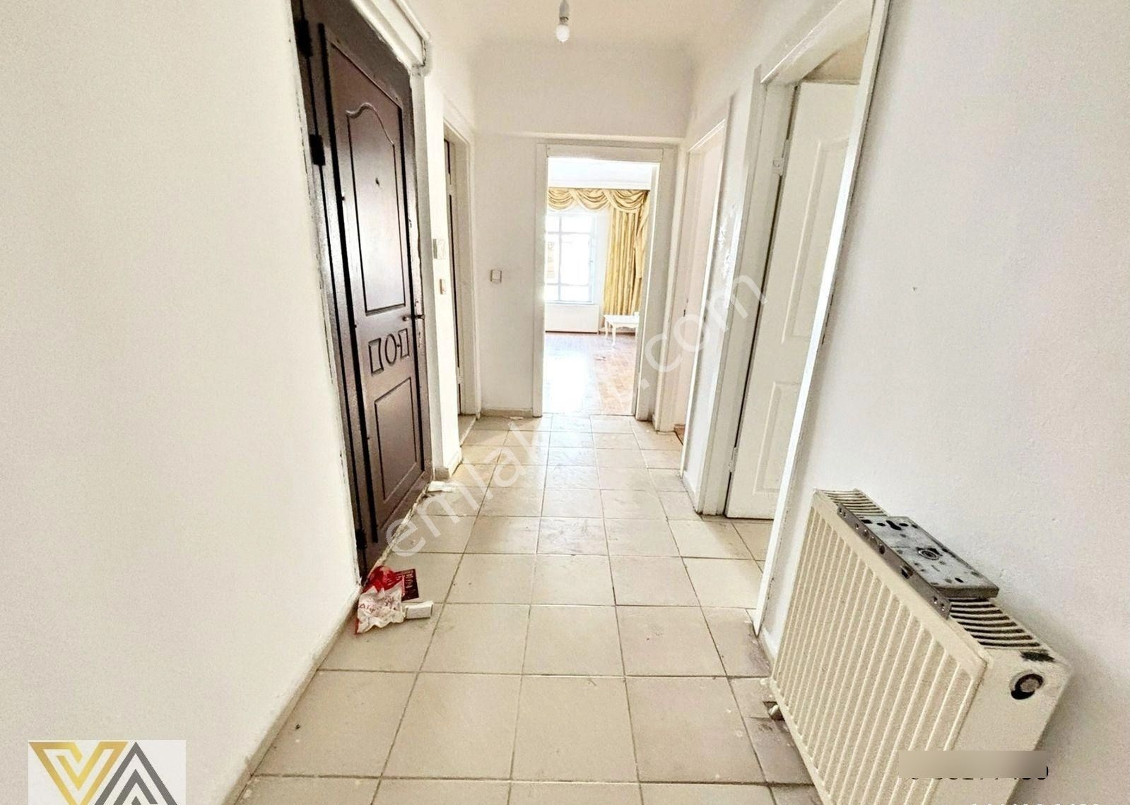 Valentia'dan Cadde Yakını Ara Katta Satılık 3+1 Daire !!! - Görsel 4