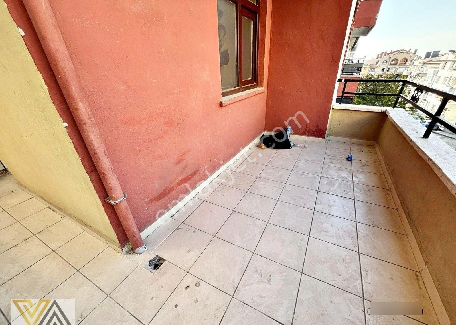 Valentia'dan Cadde Yakını Ara Katta Satılık 3+1 Daire !!! - Görsel 19