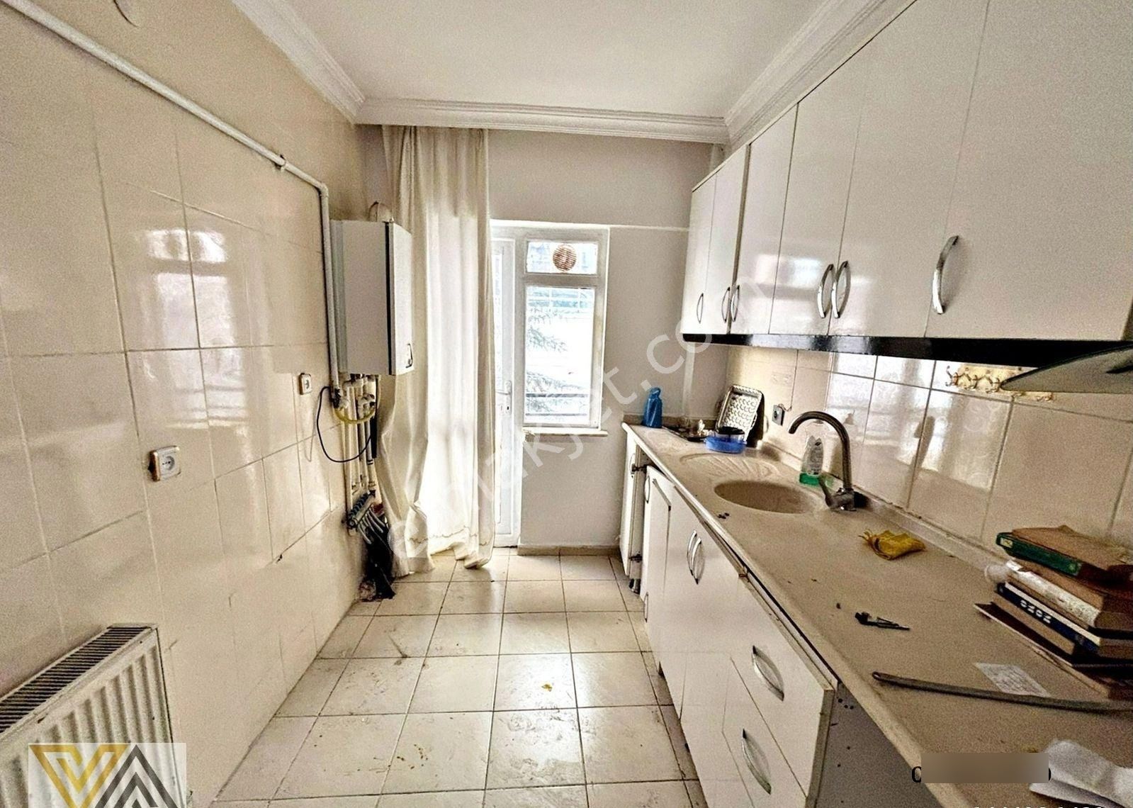 Valentia'dan Cadde Yakını Ara Katta Kiralık 3+1 Daire !!! - Görsel 4