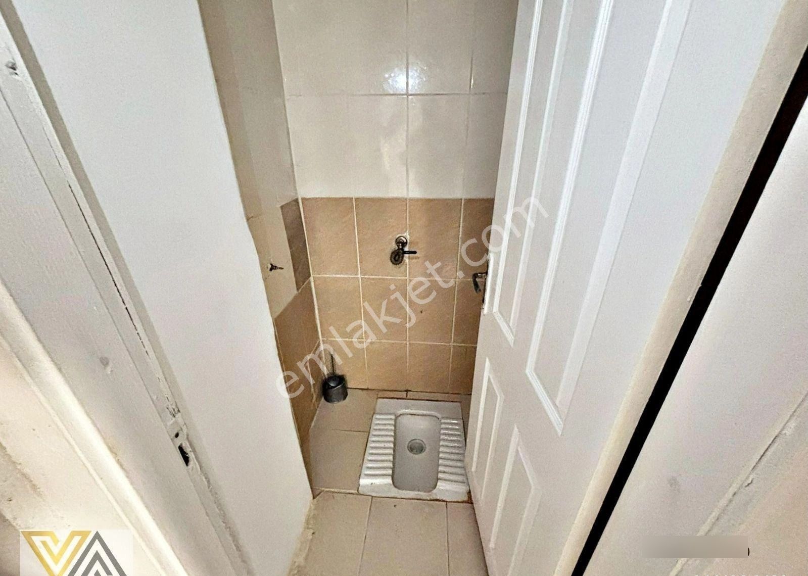 Valentia'dan Cadde Yakını Ara Katta Kiralık 3+1 Daire !!! - Görsel 2