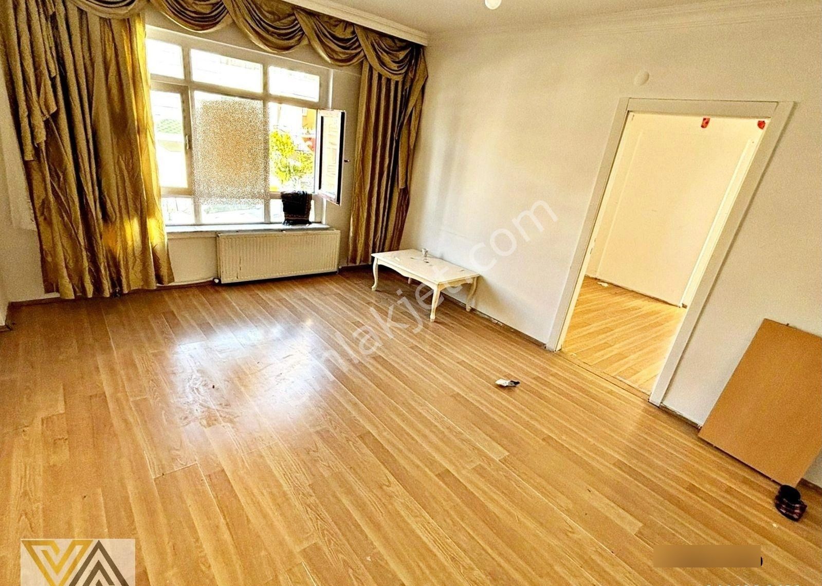 Valentia'dan Cadde Yakını Ara Katta Kiralık 3+1 Daire !!! - Görsel 12