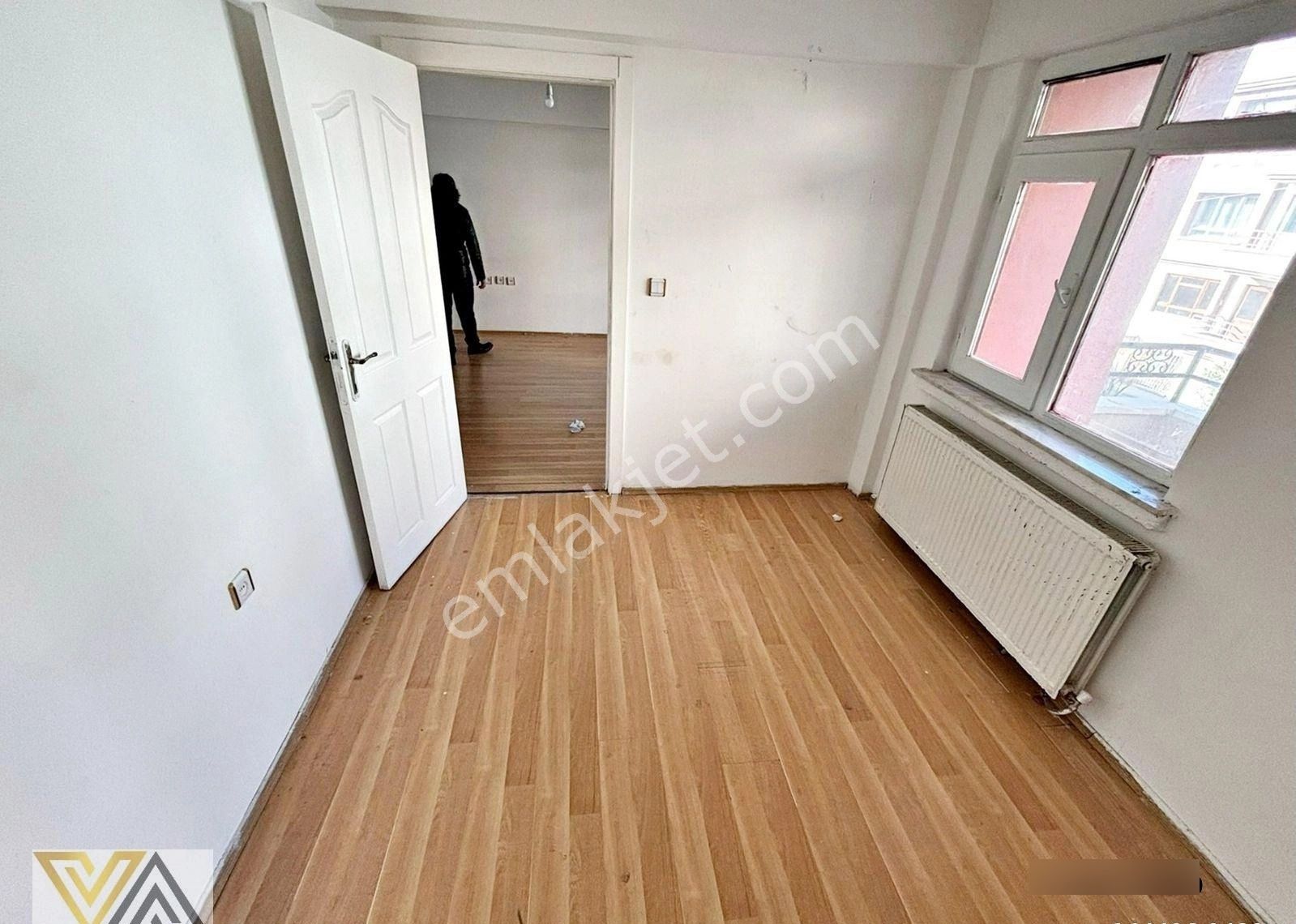 Valentia'dan Cadde Yakını Ara Katta Kiralık 3+1 Daire !!! - Görsel 11