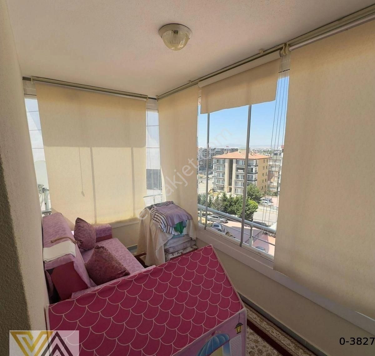 Valentia'dan Ergazide Ara Katta Satılık 3+1 Daire !!! - Görsel 12