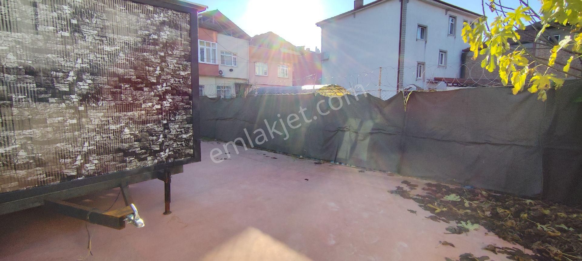 100 M² Beton Zeminli,etrafı Çevrili Tiny House’lu Kiralık Arsa - Görsel 4