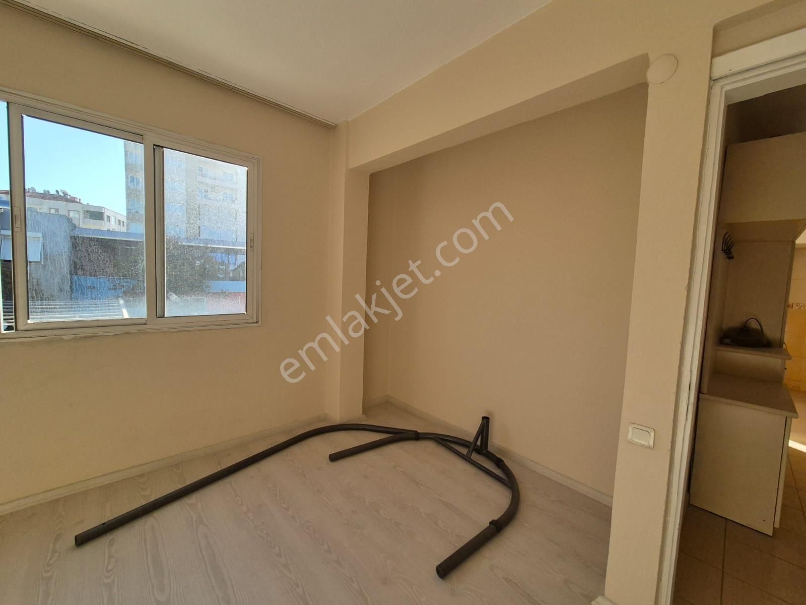 Buca Yenigün Mah. İçi Sıfırlanmış Daire - Görsel 5