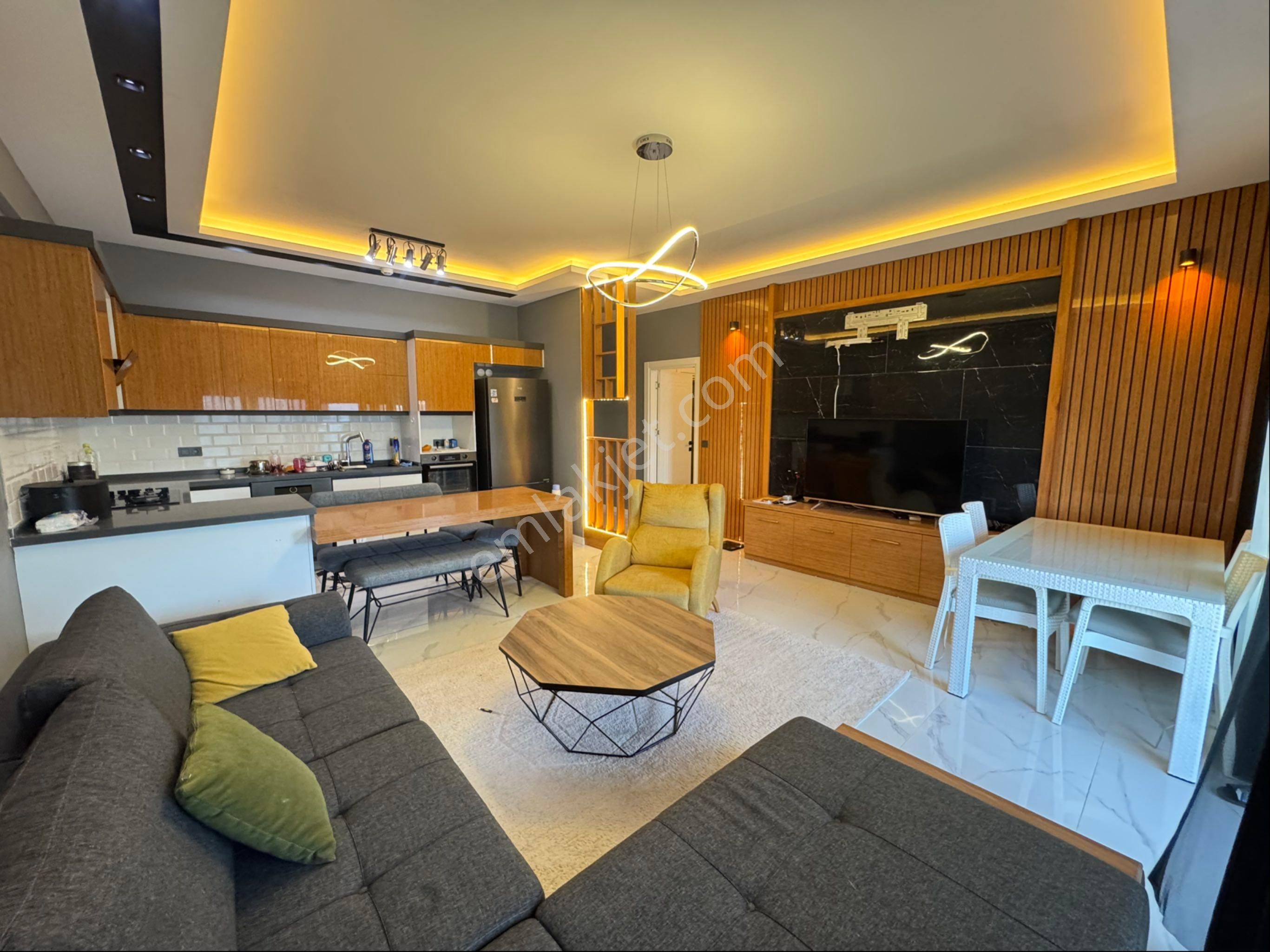 Kuşadasında Full Eşyalı Açık Kapalı Yüzme Havuzlu Özel İç Diyazynlı 3+1 Ferah Daire - Görsel 8