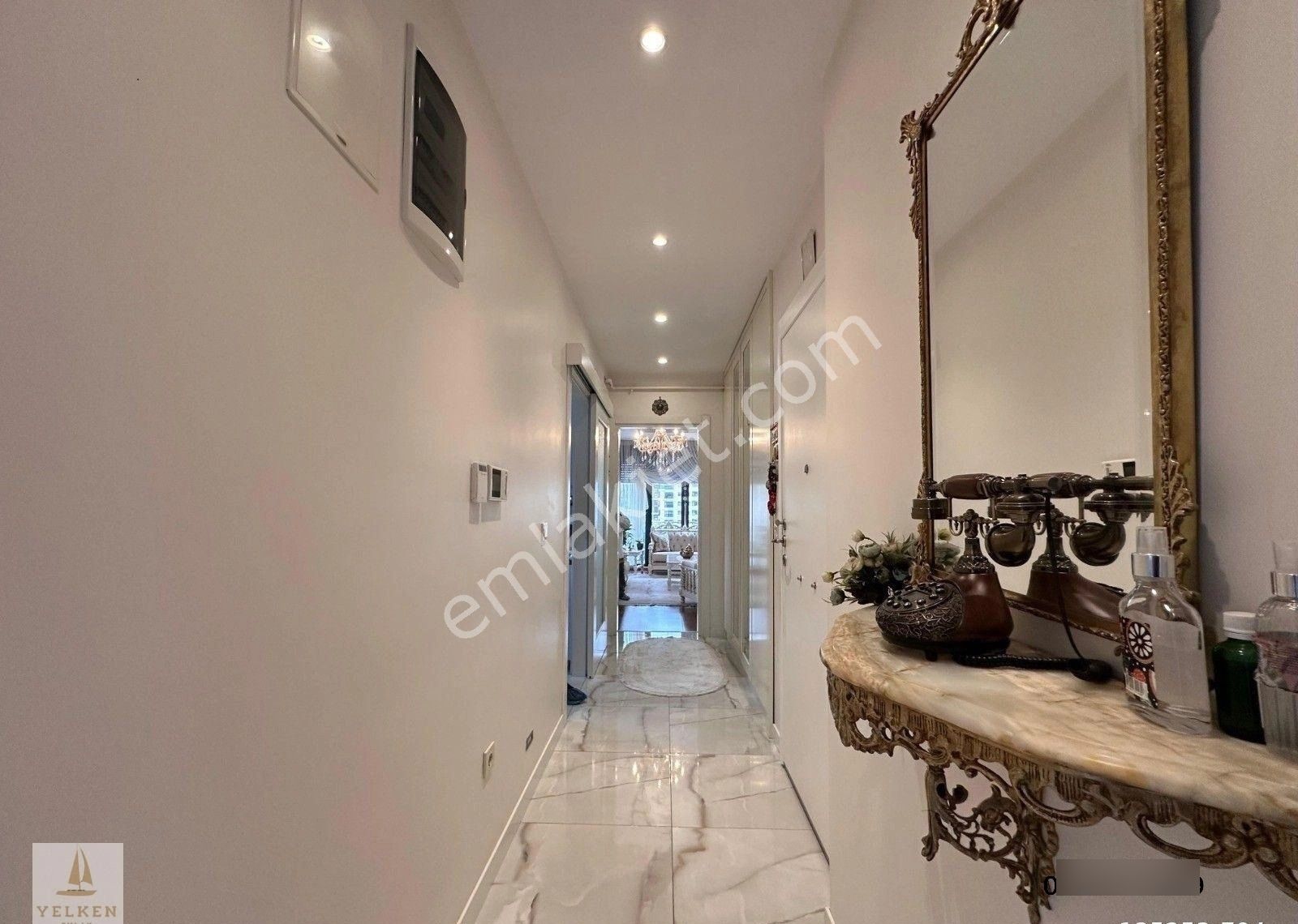 Kozyatağı'nda Metroya Yakın 3+1 Balkonlu Ebeveynli Fırsat - Görsel 25