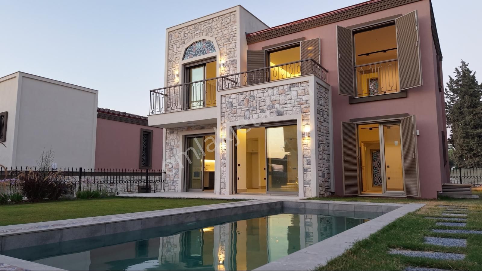 Mimardan Özel Tasarım Özel Havuzlu Lüks 5+2 Villa - Görsel 5