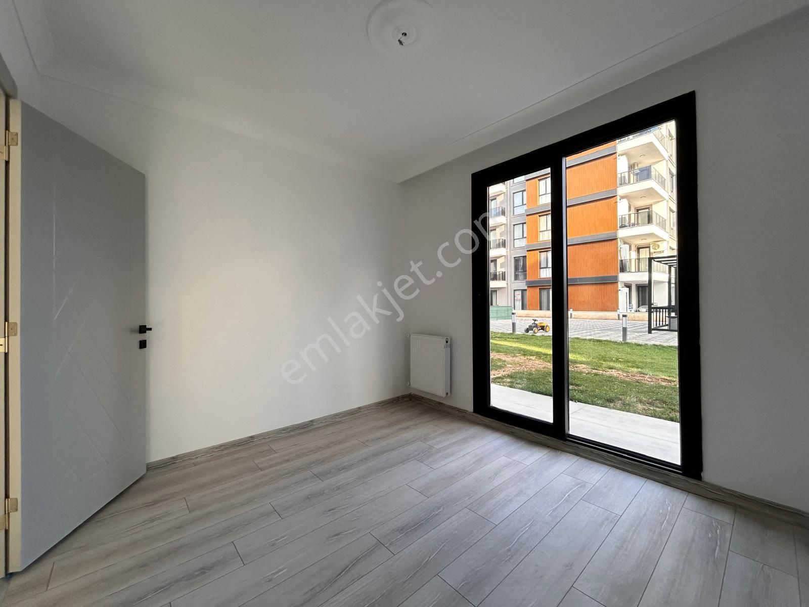 Burhaniye Bahçelievler Mahallesinde Bahçe Kullanımlı 2+1 Sıfır Daire - Görsel 22