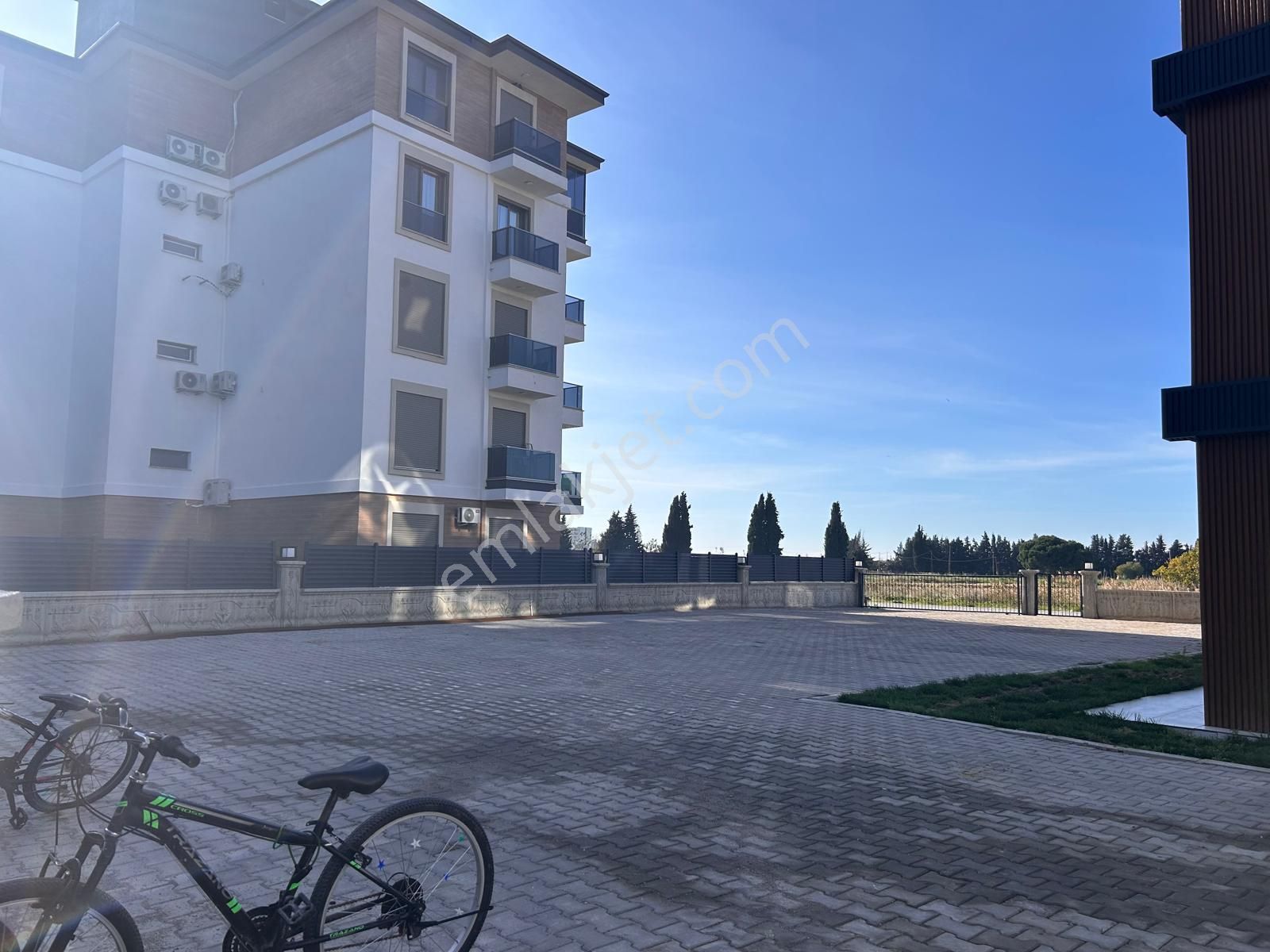 Burhaniye Bahçelievler Mahallesinde Bahçe Kullanımlı 2+1 Sıfır Daire - Görsel 30