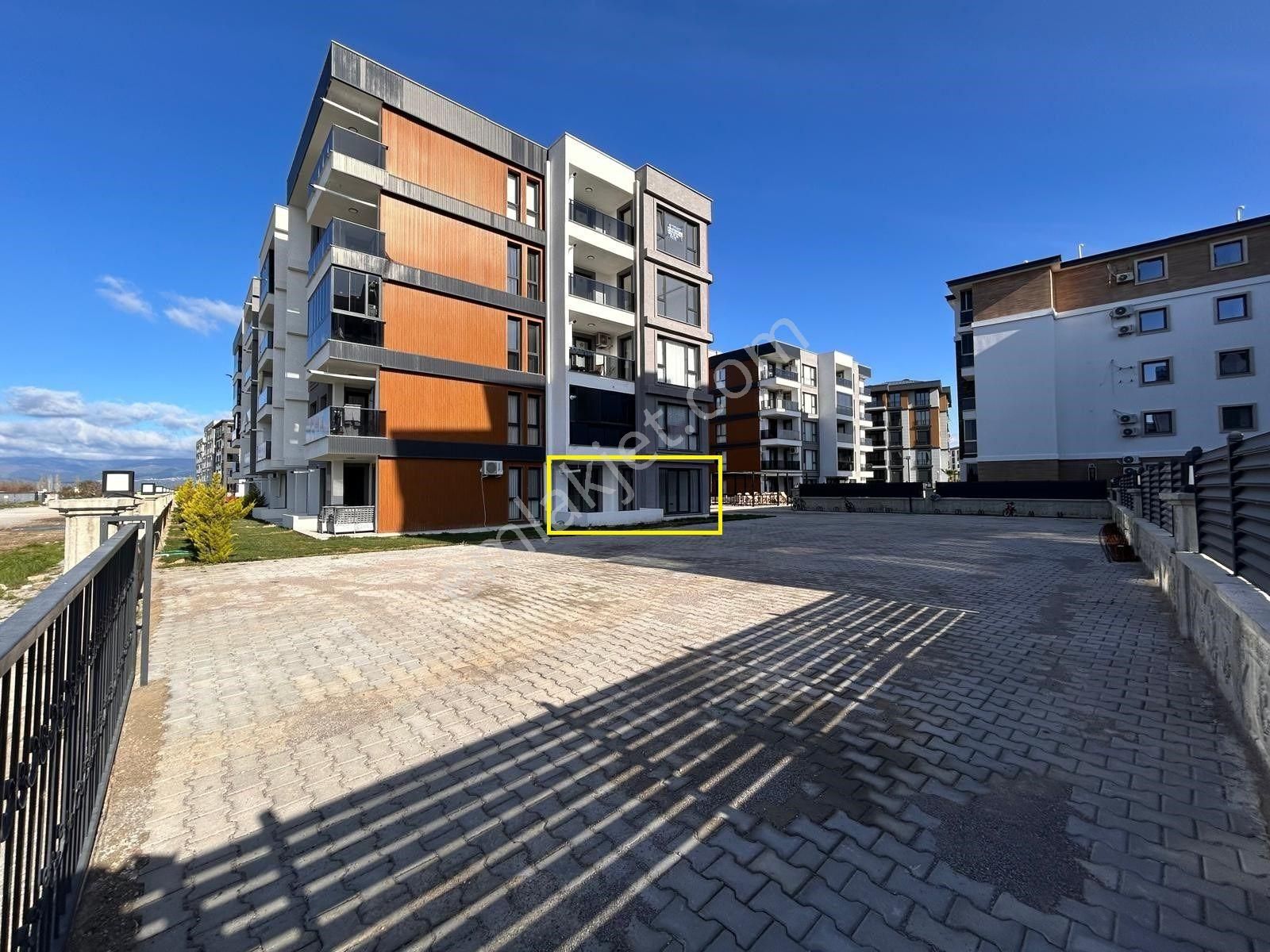 Burhaniye Bahçelievler Mahallesinde Bahçe Kullanımlı 2+1 Sıfır Daire - Görsel 31