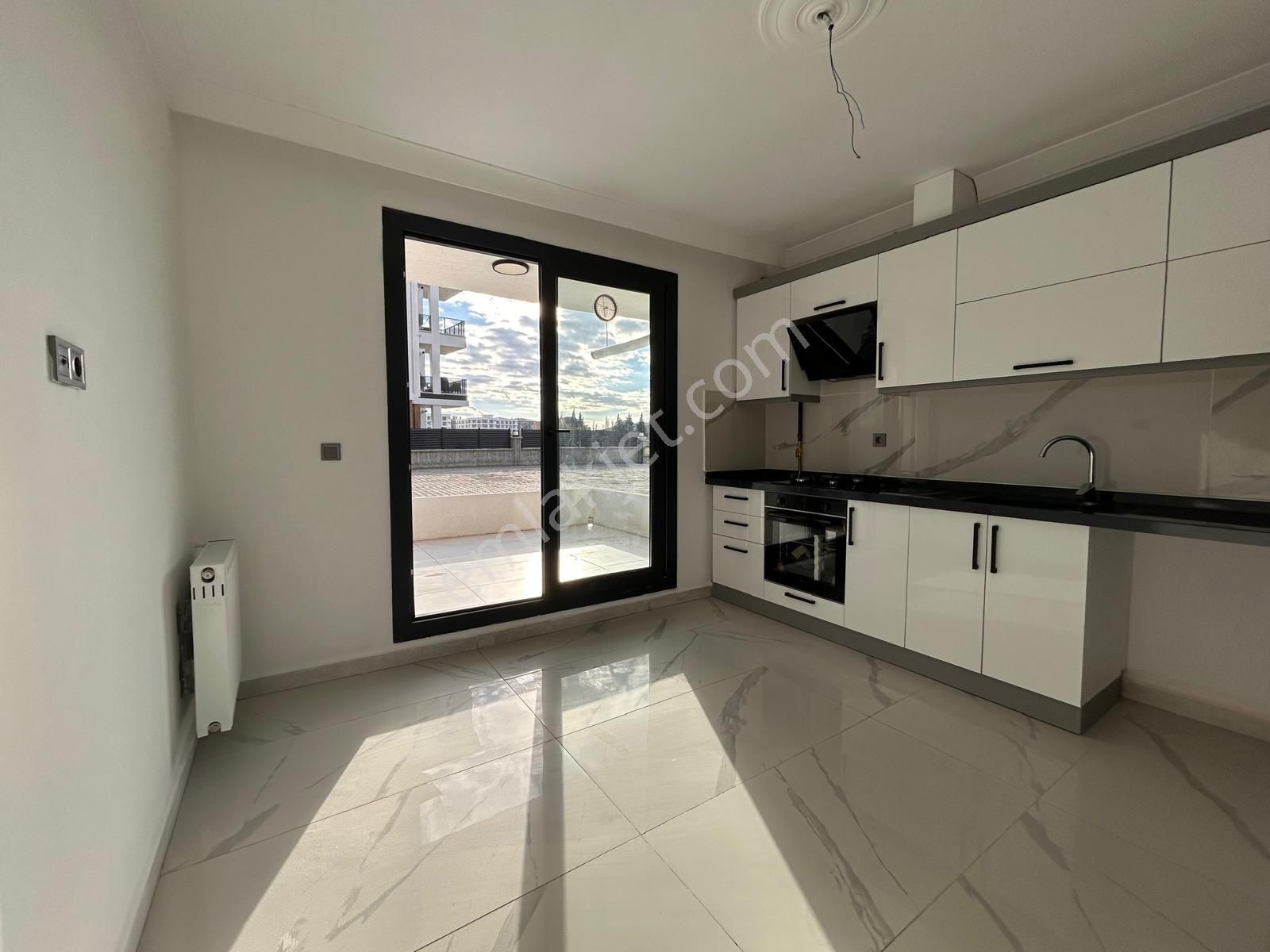 Burhaniye Bahçelievler Mahallesinde Bahçe Kullanımlı 2+1 Sıfır Daire - Görsel 9