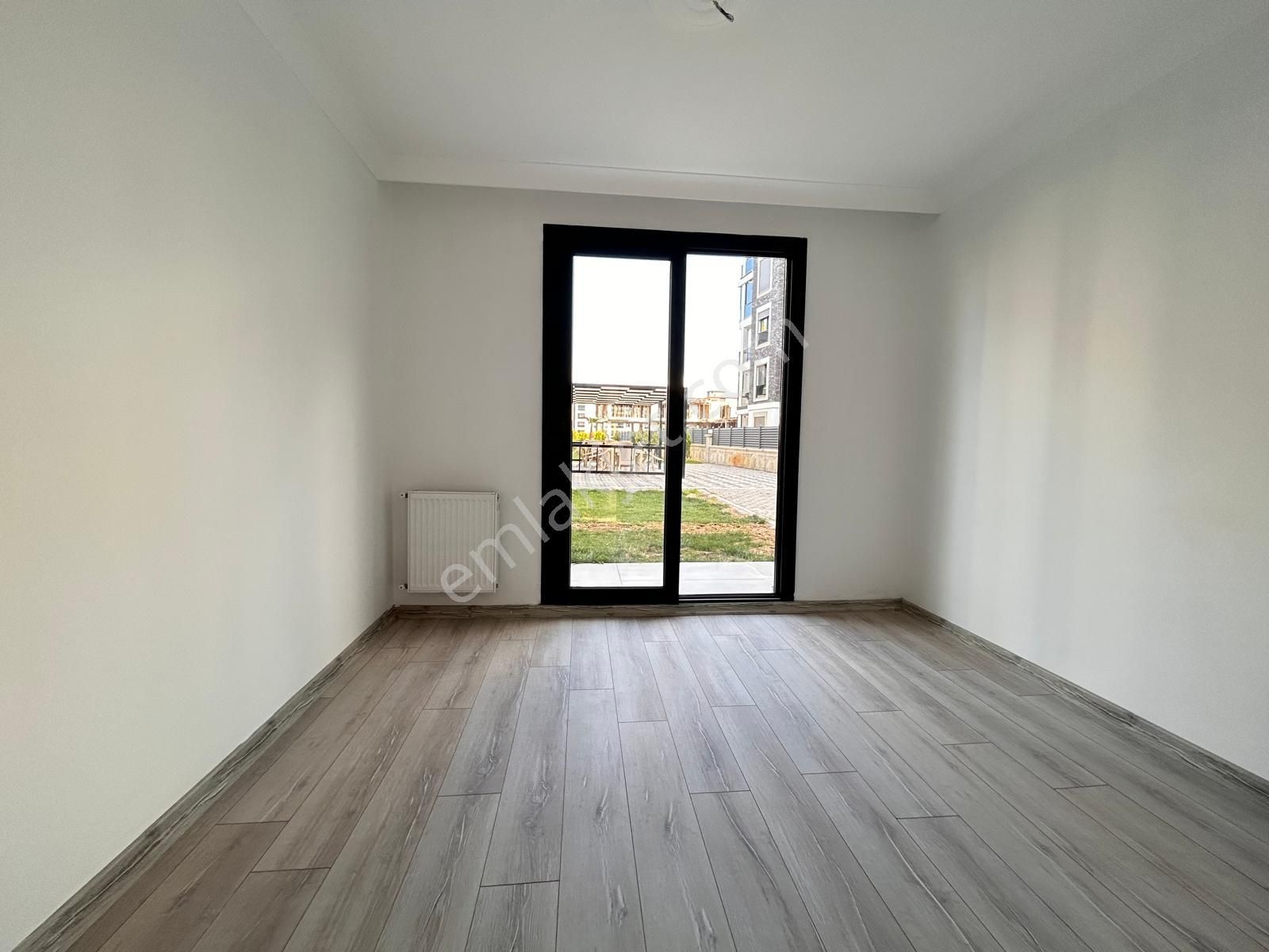 Burhaniye Bahçelievler Mahallesinde Bahçe Kullanımlı 2+1 Sıfır Daire - Görsel 21