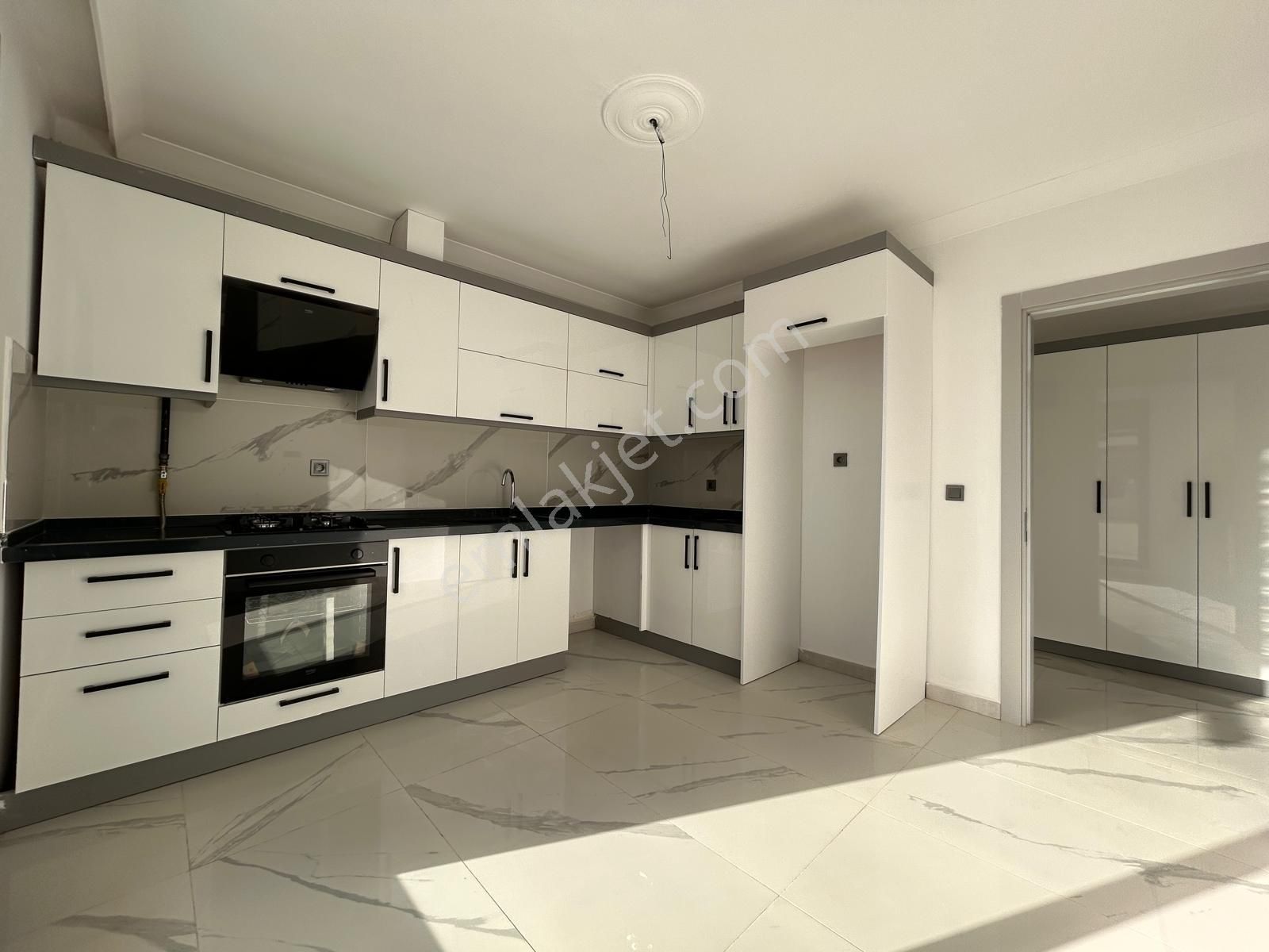 Burhaniye Bahçelievler Mahallesinde Bahçe Kullanımlı 2+1 Sıfır Daire - Görsel 10