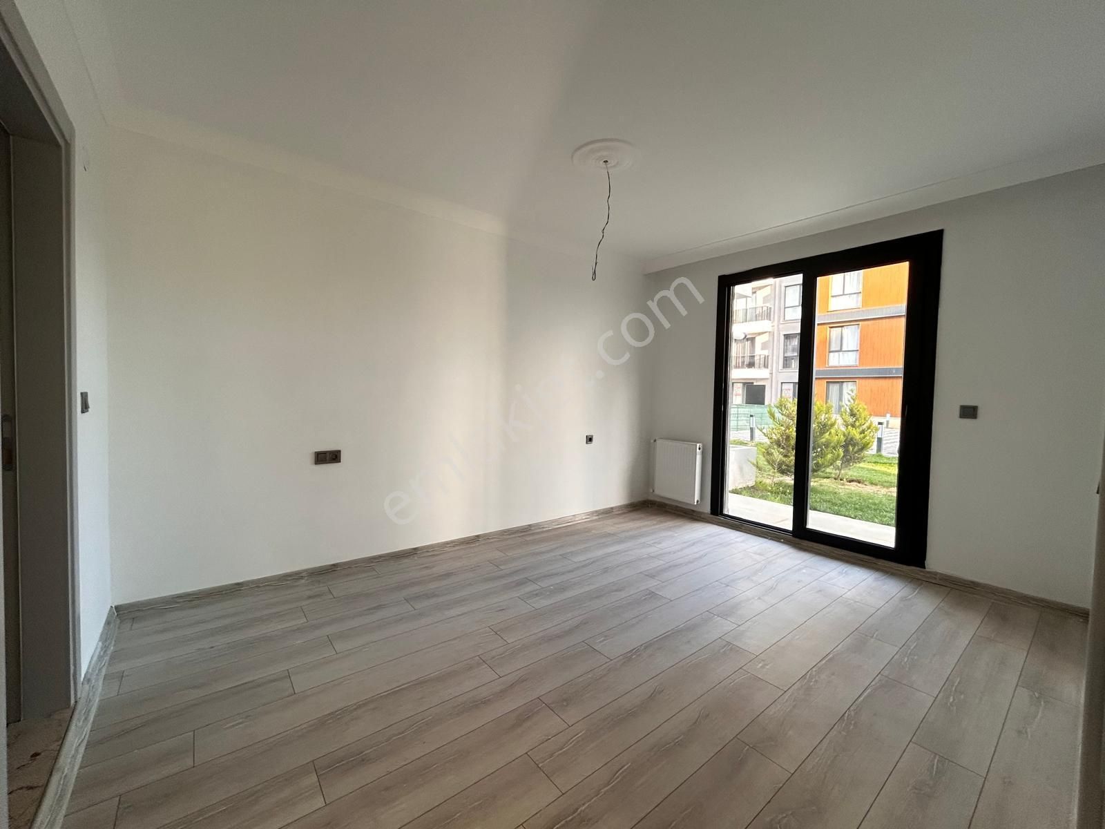 Burhaniye Bahçelievler Mahallesinde Bahçe Kullanımlı 2+1 Sıfır Daire - Görsel 25