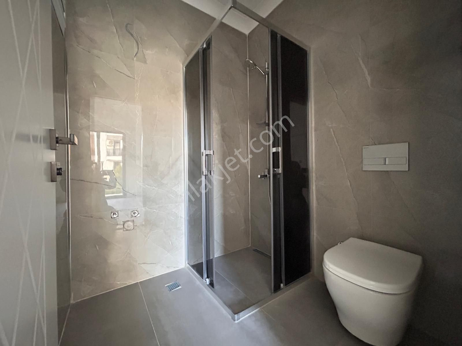 Burhaniye Bahçelievler Mahallesinde Bahçe Kullanımlı 2+1 Sıfır Daire - Görsel 27