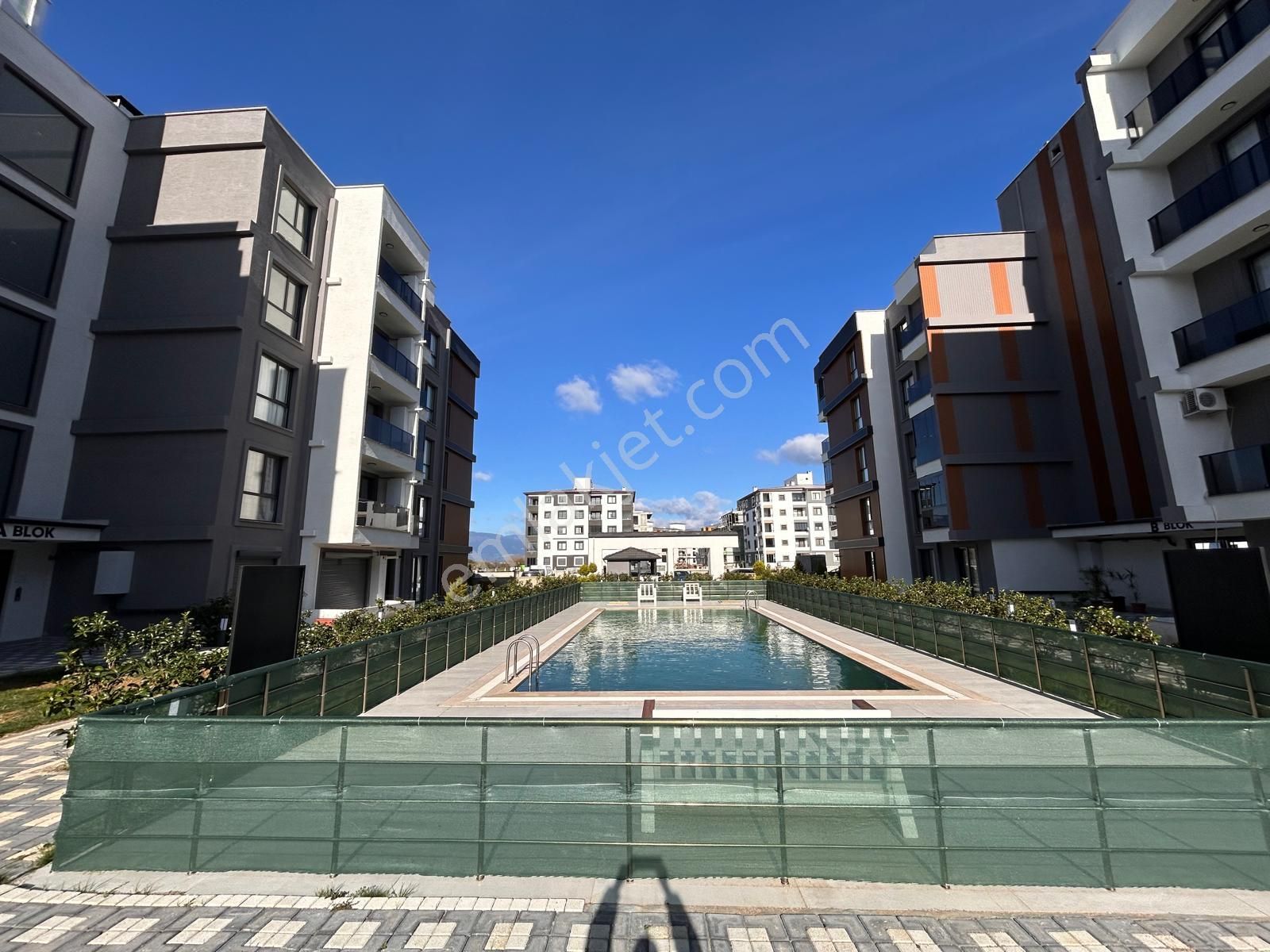 Burhaniye Bahçelievler Mahallesinde Bahçe Kullanımlı 2+1 Sıfır Daire - Görsel 3