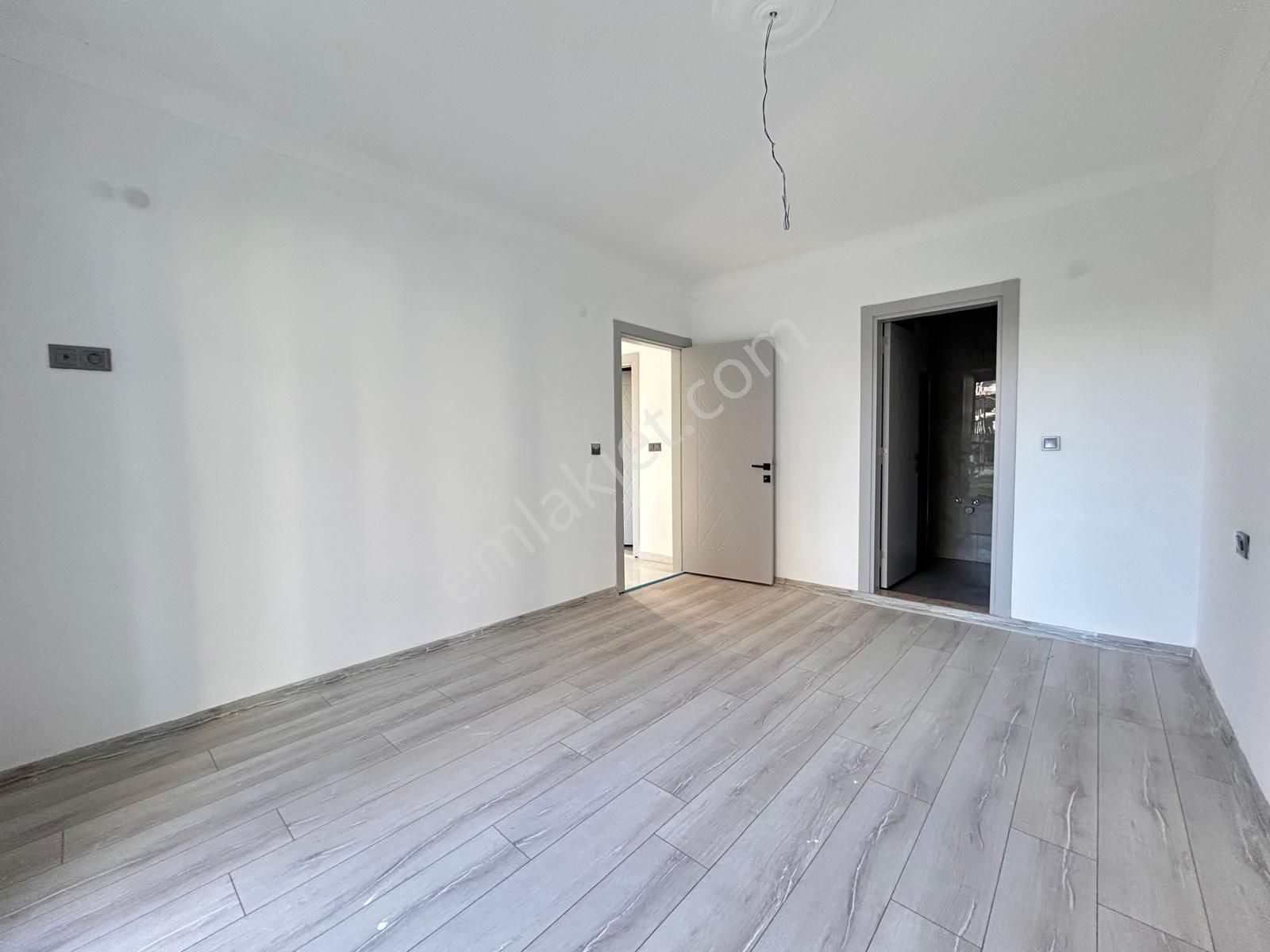 Burhaniye Bahçelievler Mahallesinde Bahçe Kullanımlı 2+1 Sıfır Daire - Görsel 26