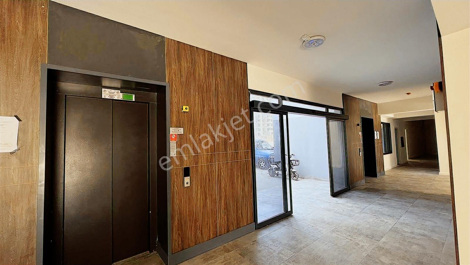 Arpaçbahşiş Marvista Bulut Gloria Sitesinde Ultralux 1+1 - Görsel 21