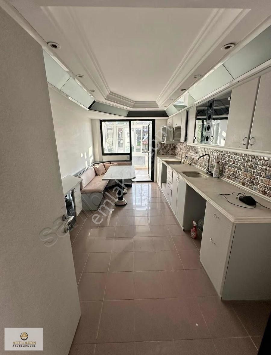 Kuşadası Marina Bölgesi Deniz Manzaralı Doğalgazlı 3+1 Daire - Görsel 16