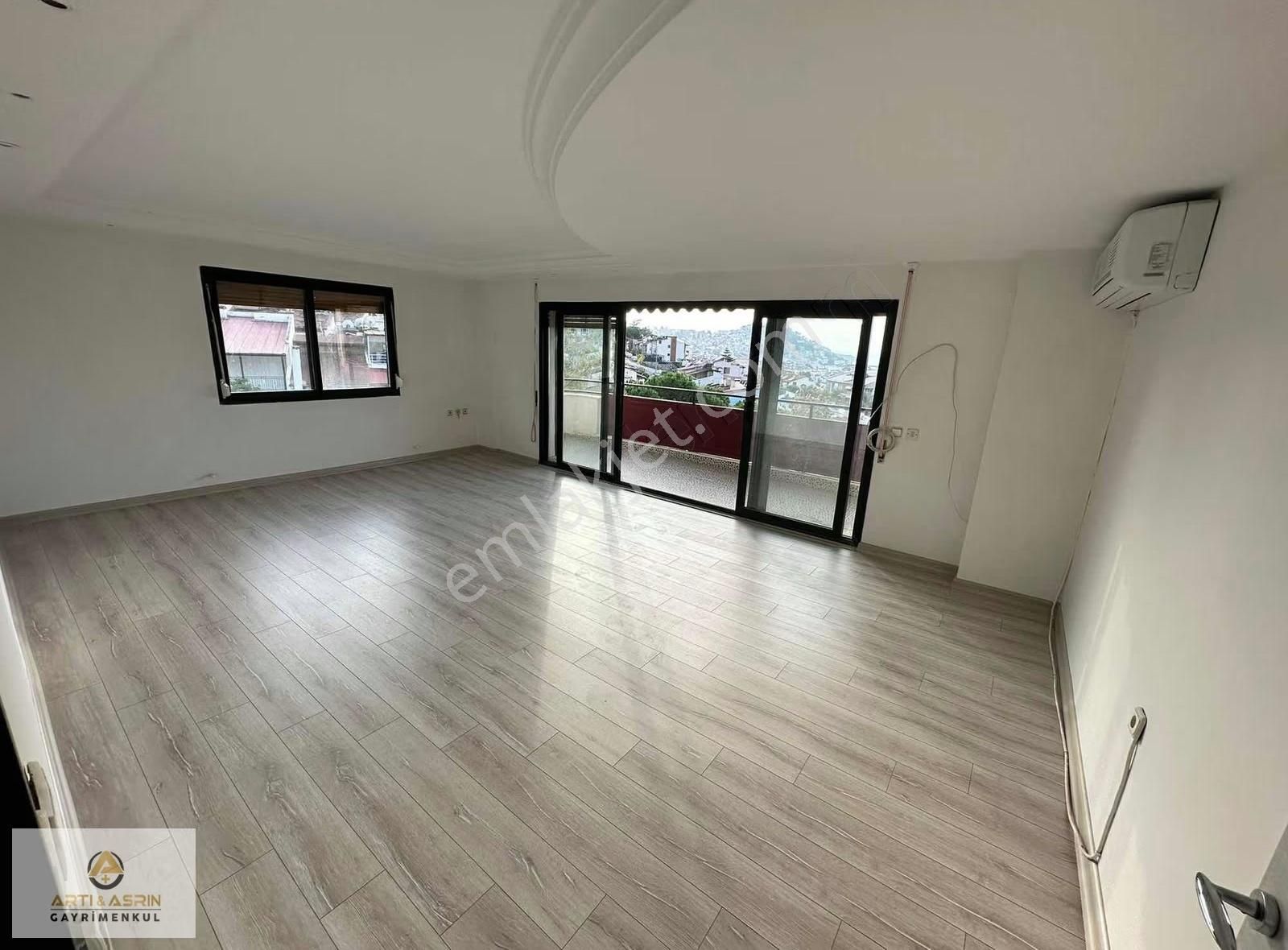 Kuşadası Marina Bölgesi Deniz Manzaralı Doğalgazlı 3+1 Daire - Görsel 19