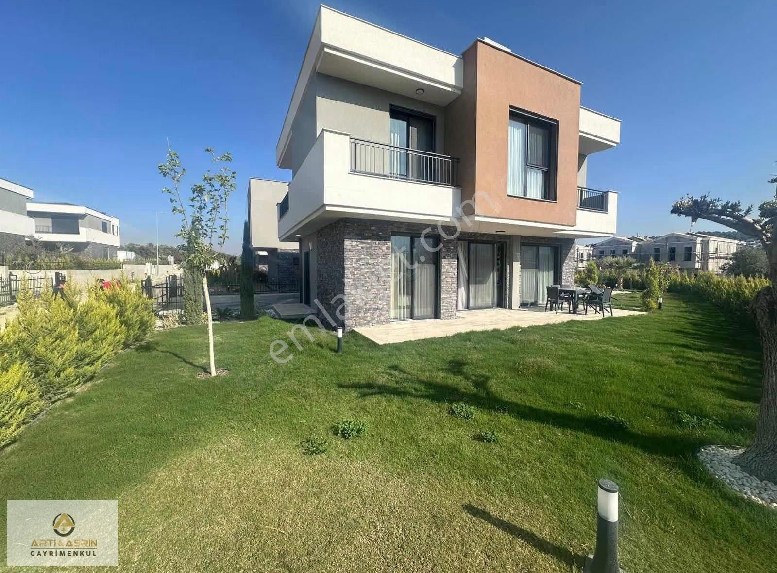 Davutlarda Müstakil Özel Havuzlu Geniş Bahçeli Villa - Görsel 21