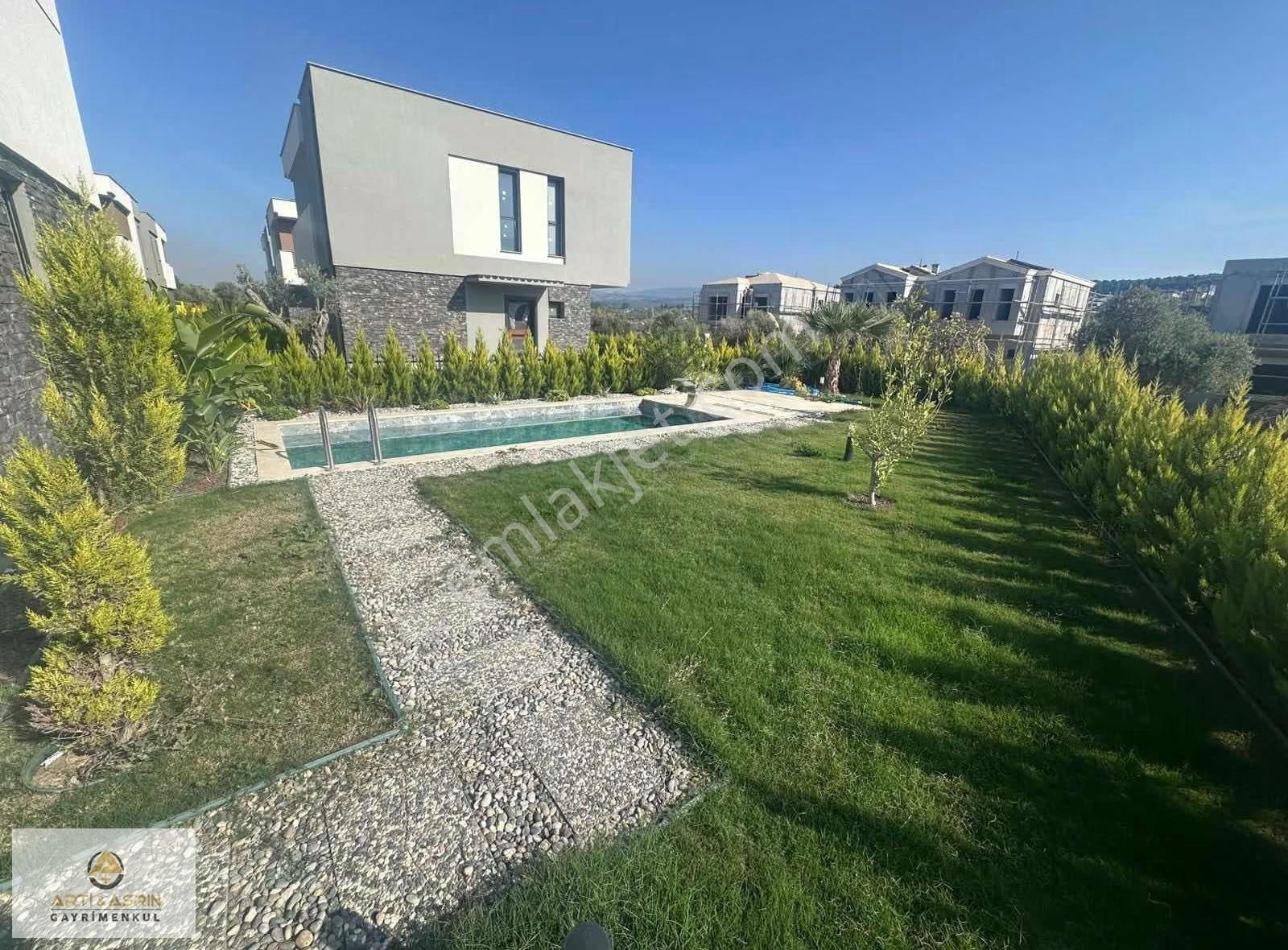 Davutlarda Müstakil Özel Havuzlu Geniş Bahçeli Villa - Görsel 7