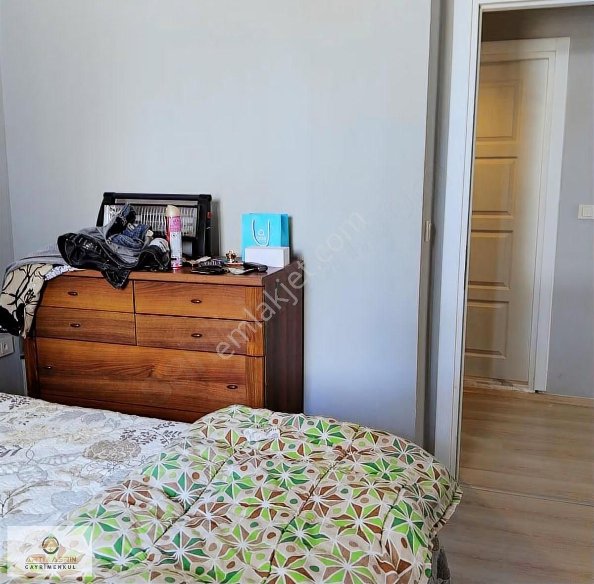 Kuşadası Merkezi Konumda Site İçinde Ara Kat Daire - Görsel 14