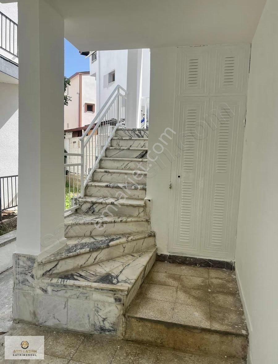 Kuşadası Sahil Sitelerinde 2 Adet 2+1 Denize Çok Yakın Daire - Görsel 32