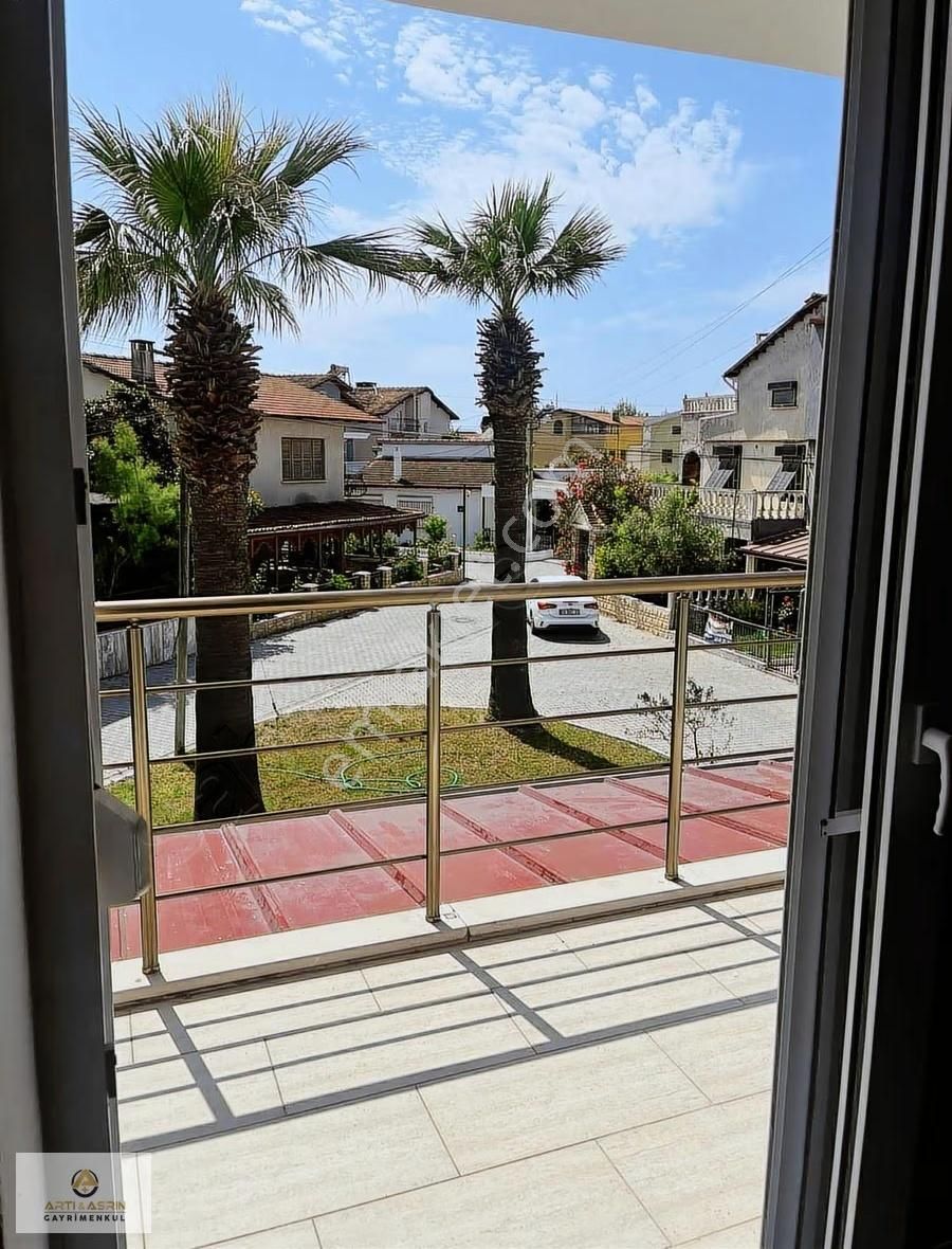 Kuşadası Sahil Sitelerinde 2 Adet 2+1 Denize Çok Yakın Daire - Görsel 11