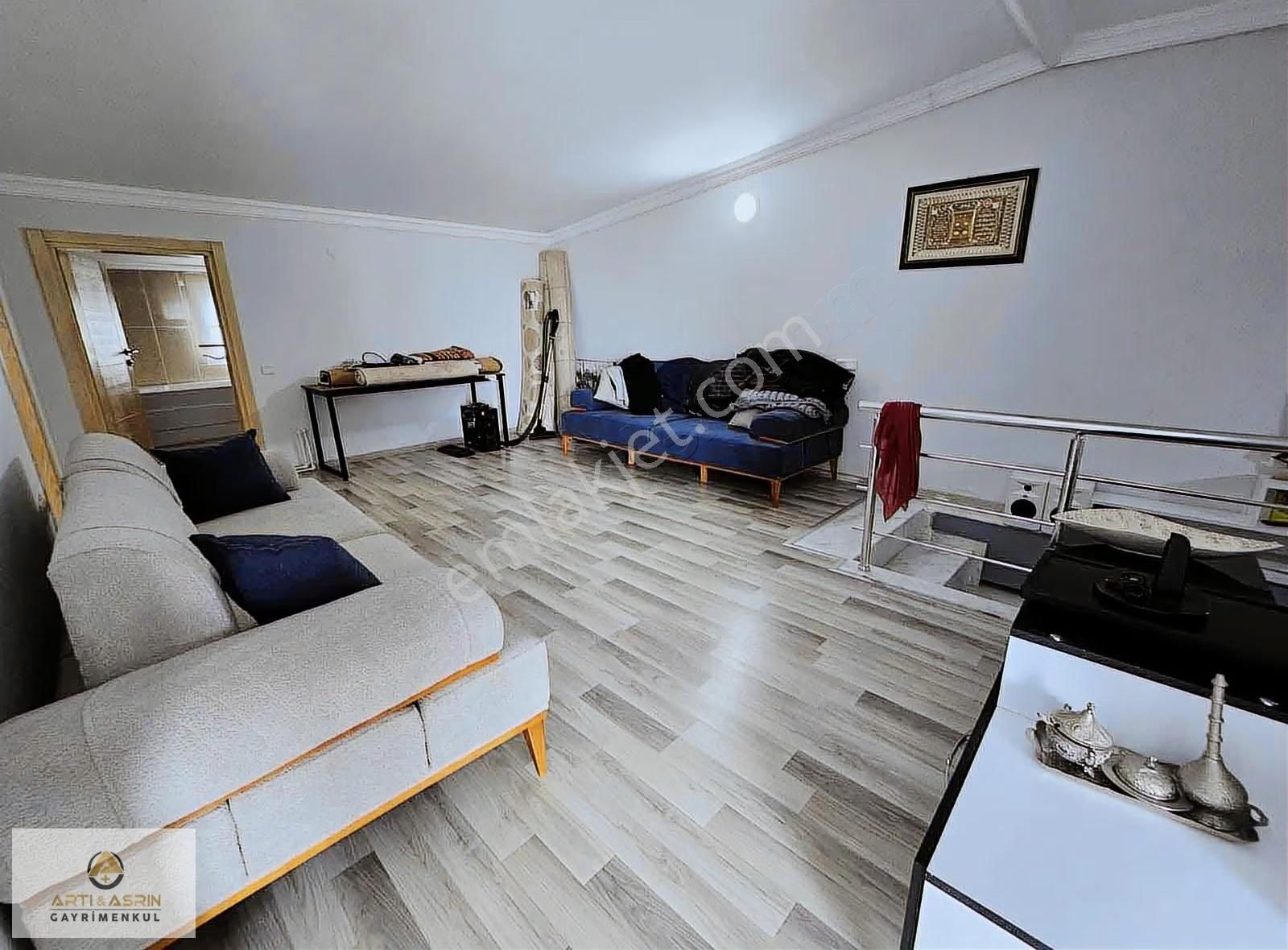 Kuşadası Ege Mahallesinde Çatı Dubleks 5+2 Satılık Daire - Görsel 16