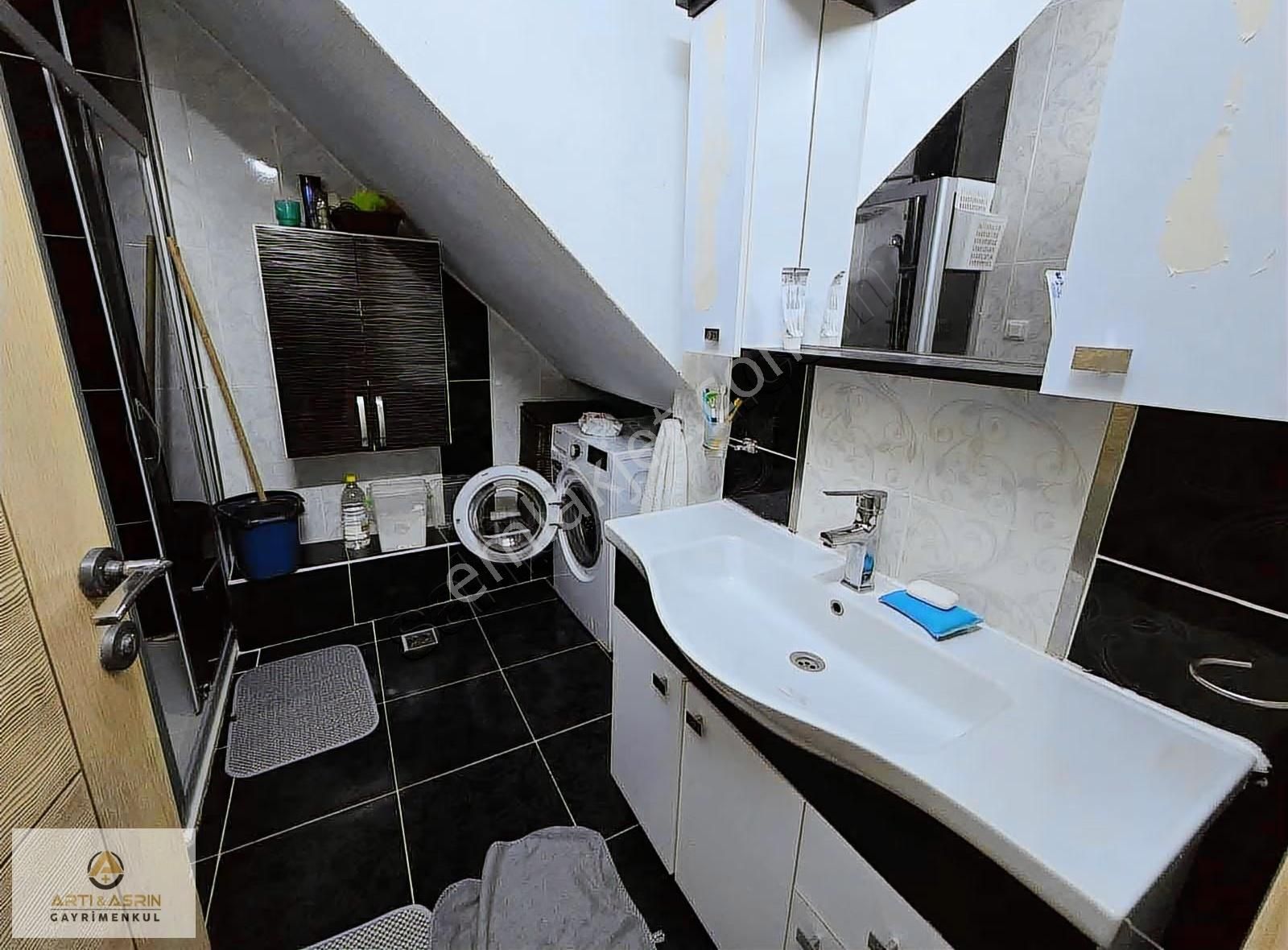 Kuşadası Ege Mahallesinde Çatı Dubleks 5+2 Satılık Daire - Görsel 12