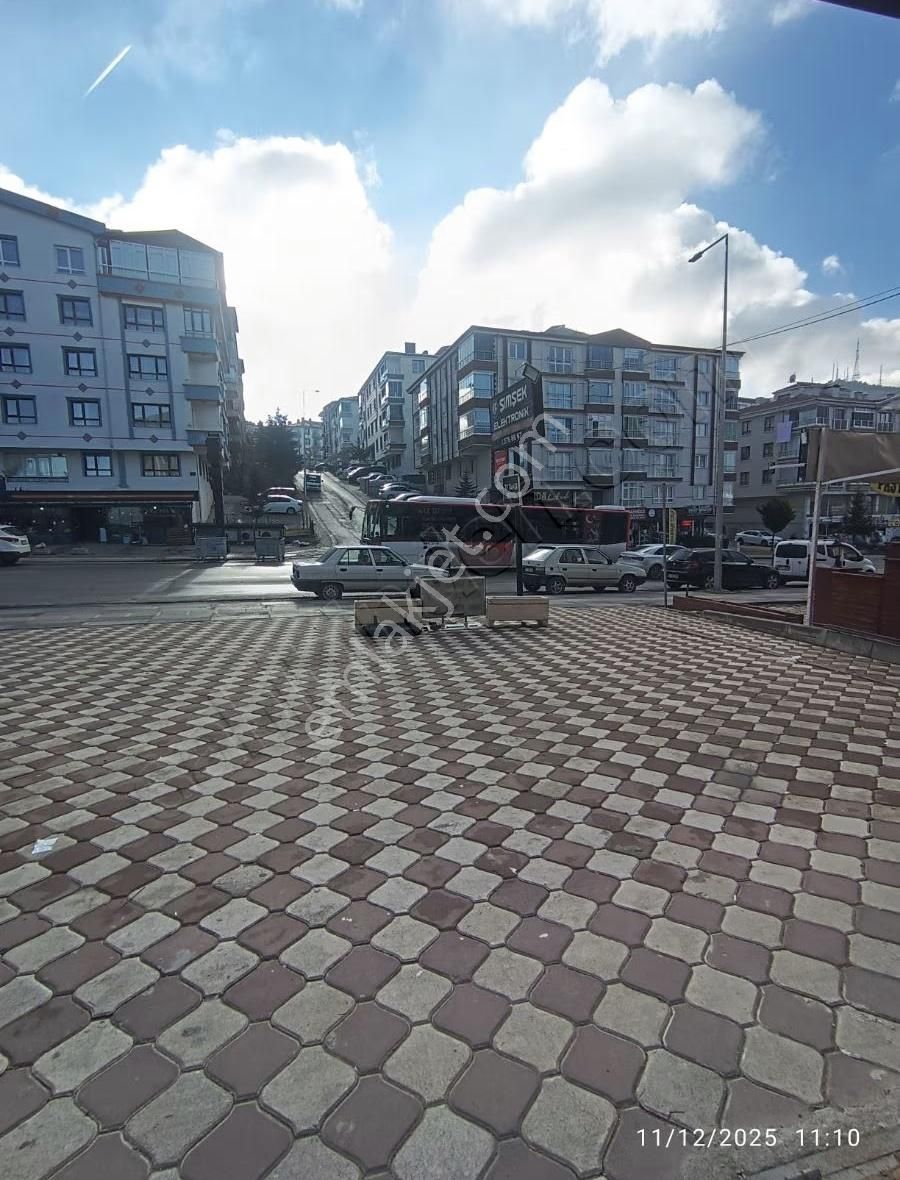 Ysf Emlaktan Satılık Cadde Üstü İki Katlı Ve Depolu Dükkan - Görsel 6