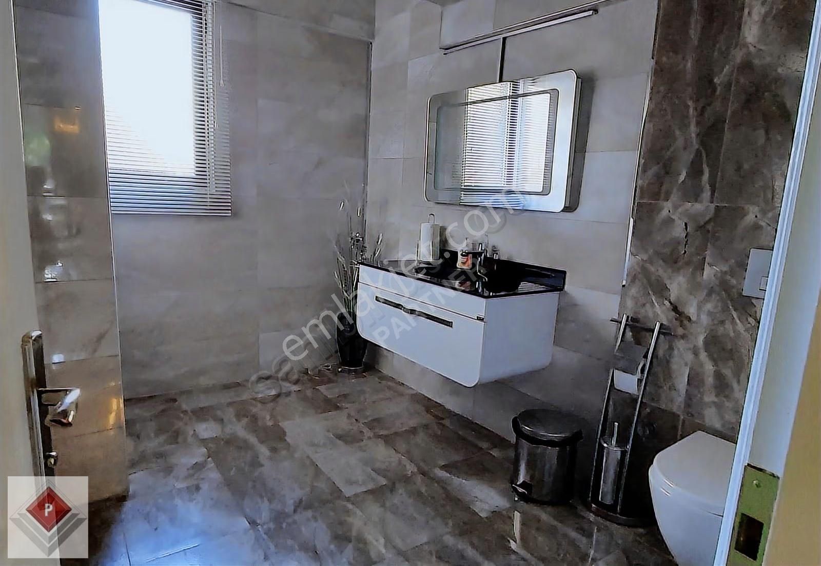 4. Gazeteciler Ülgen Sokak 3+1 Bakımlı Köşe Villa - Görsel 9